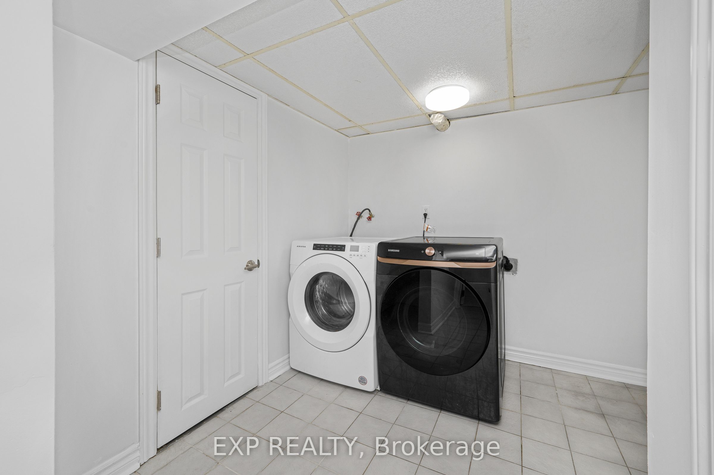 132 Heslop Road Property Photo 35