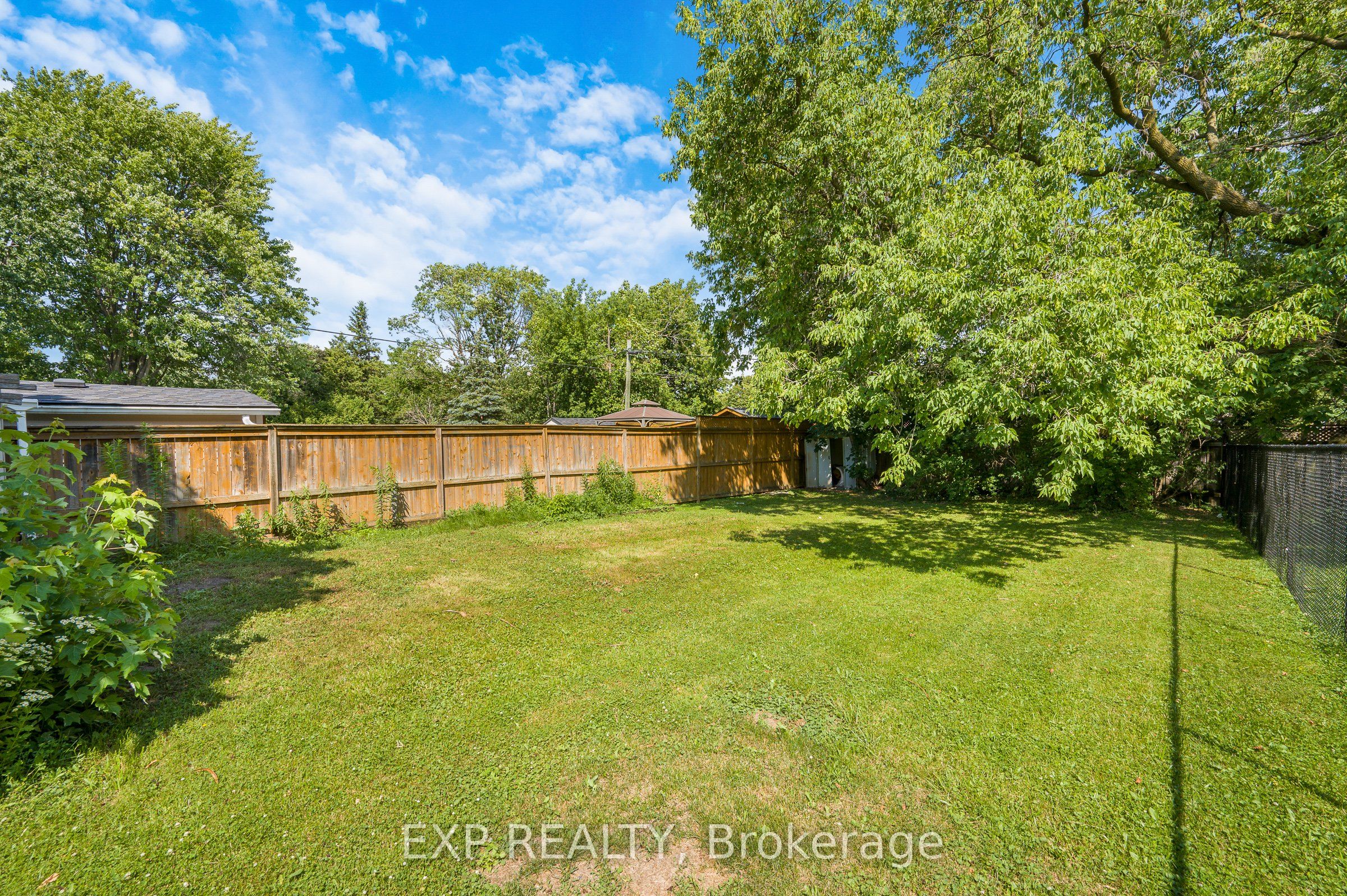 132 Heslop Road Property Photo 40
