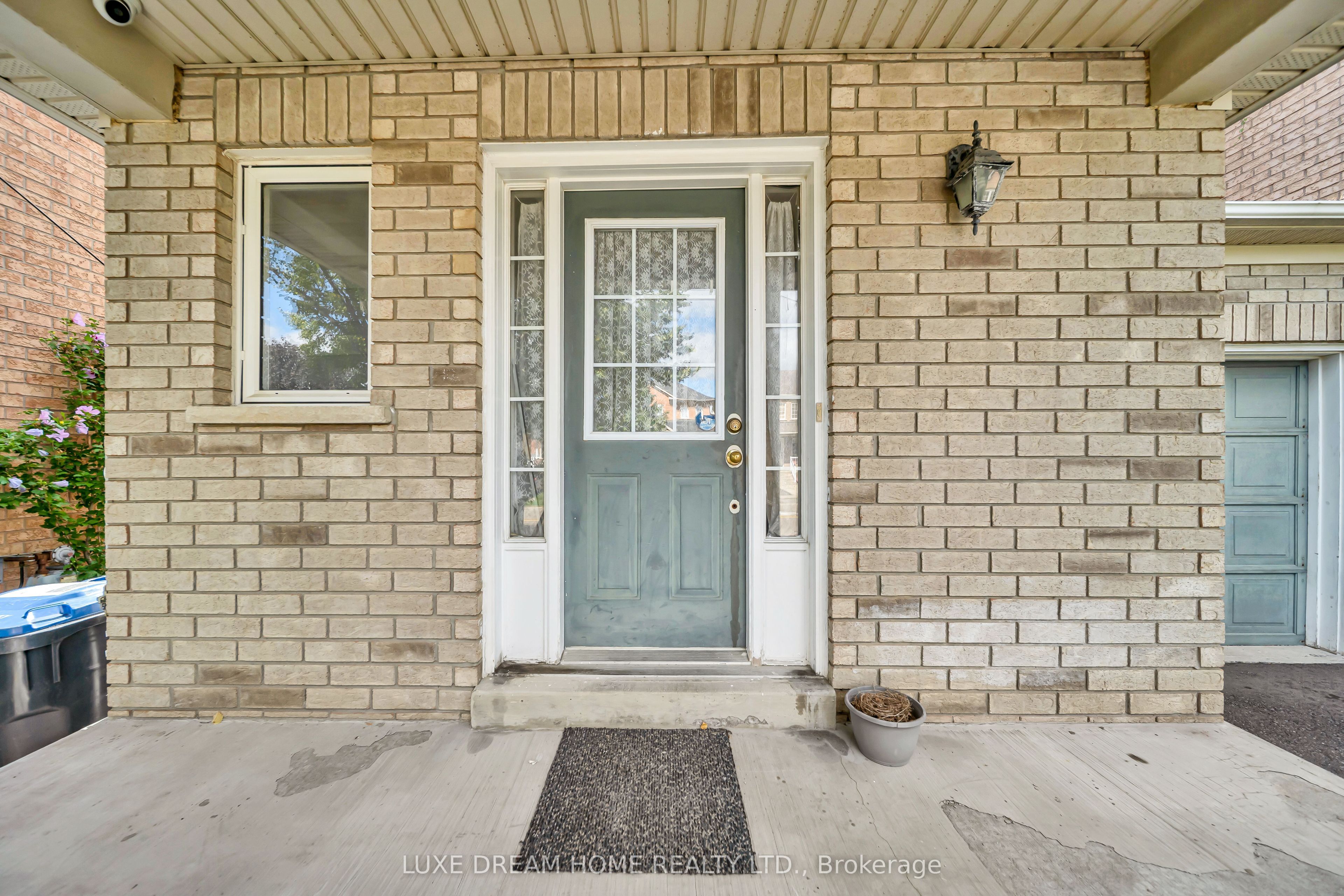 7 Grape Trail Property Photo 3