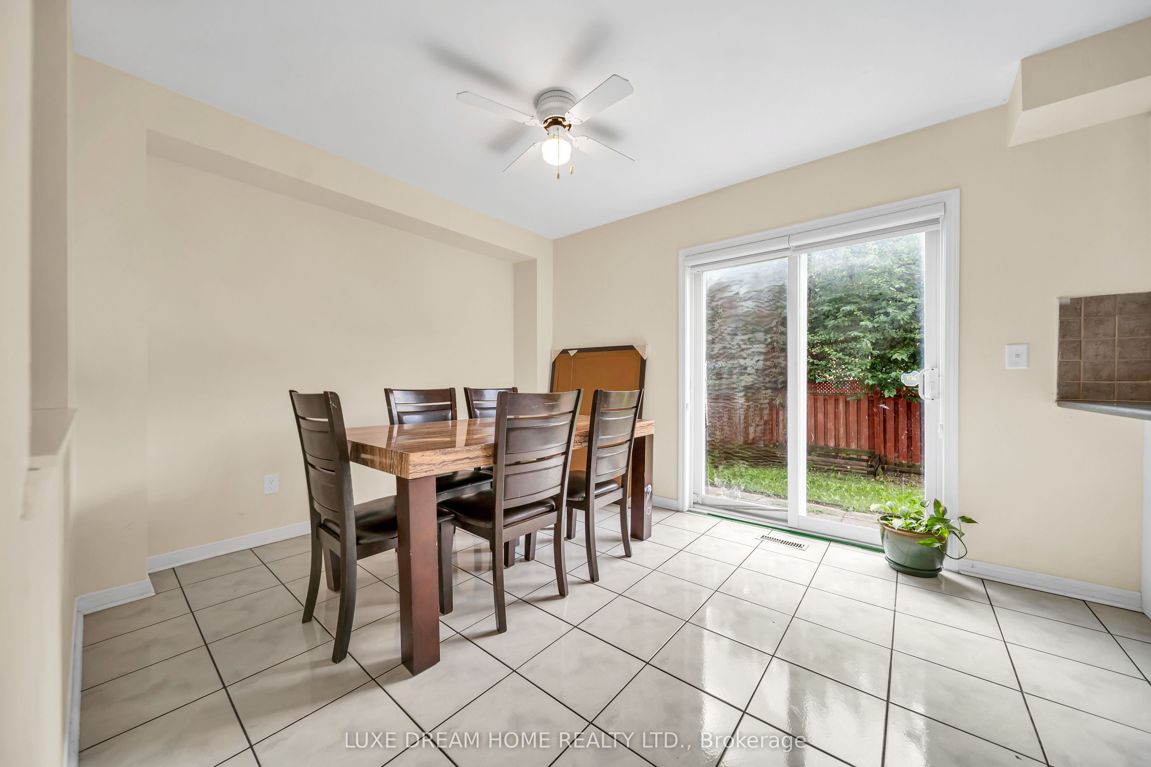 7 Grape Trail Property Photo 10
