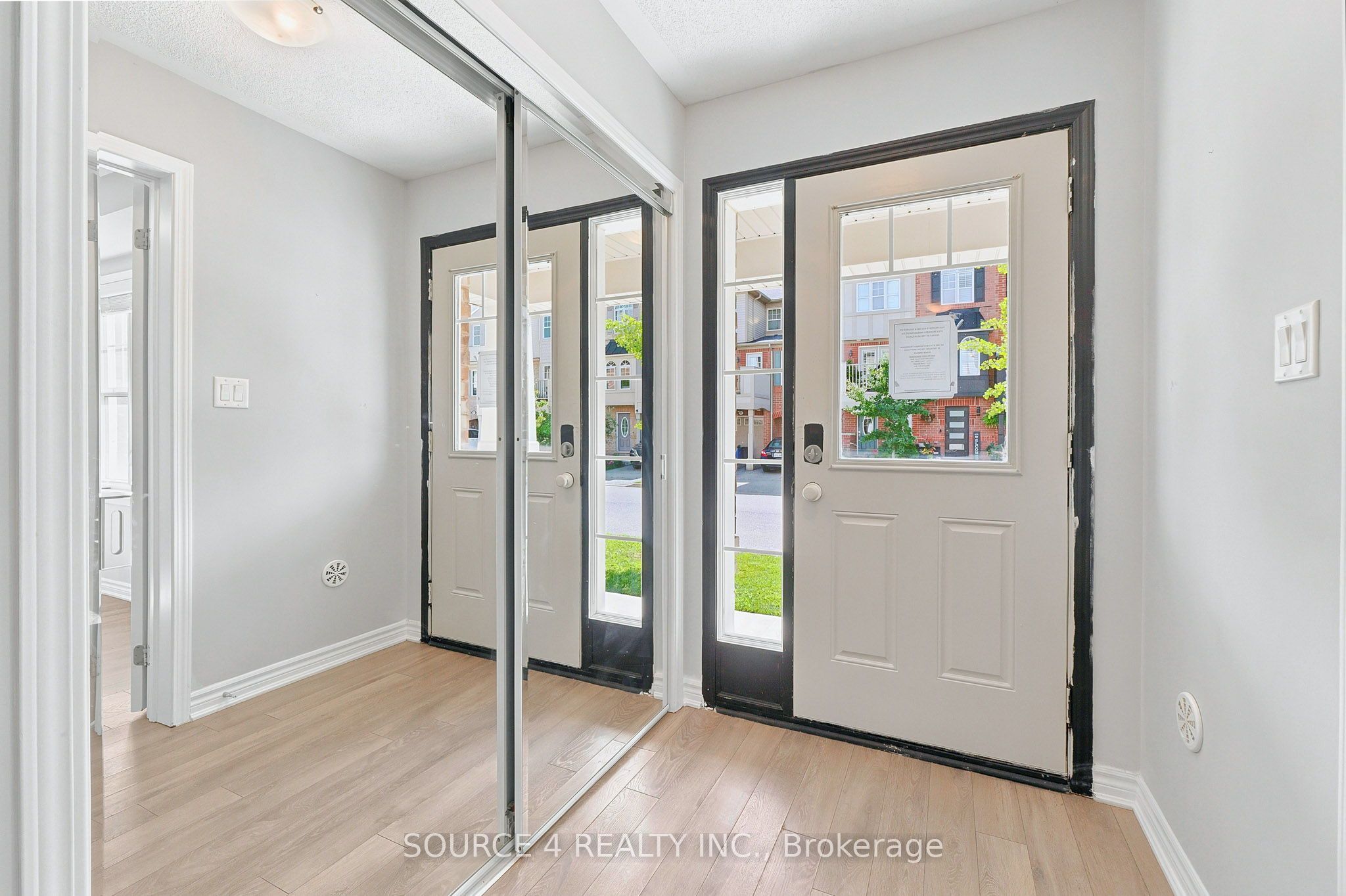 12 Tight Court Property Photo 5