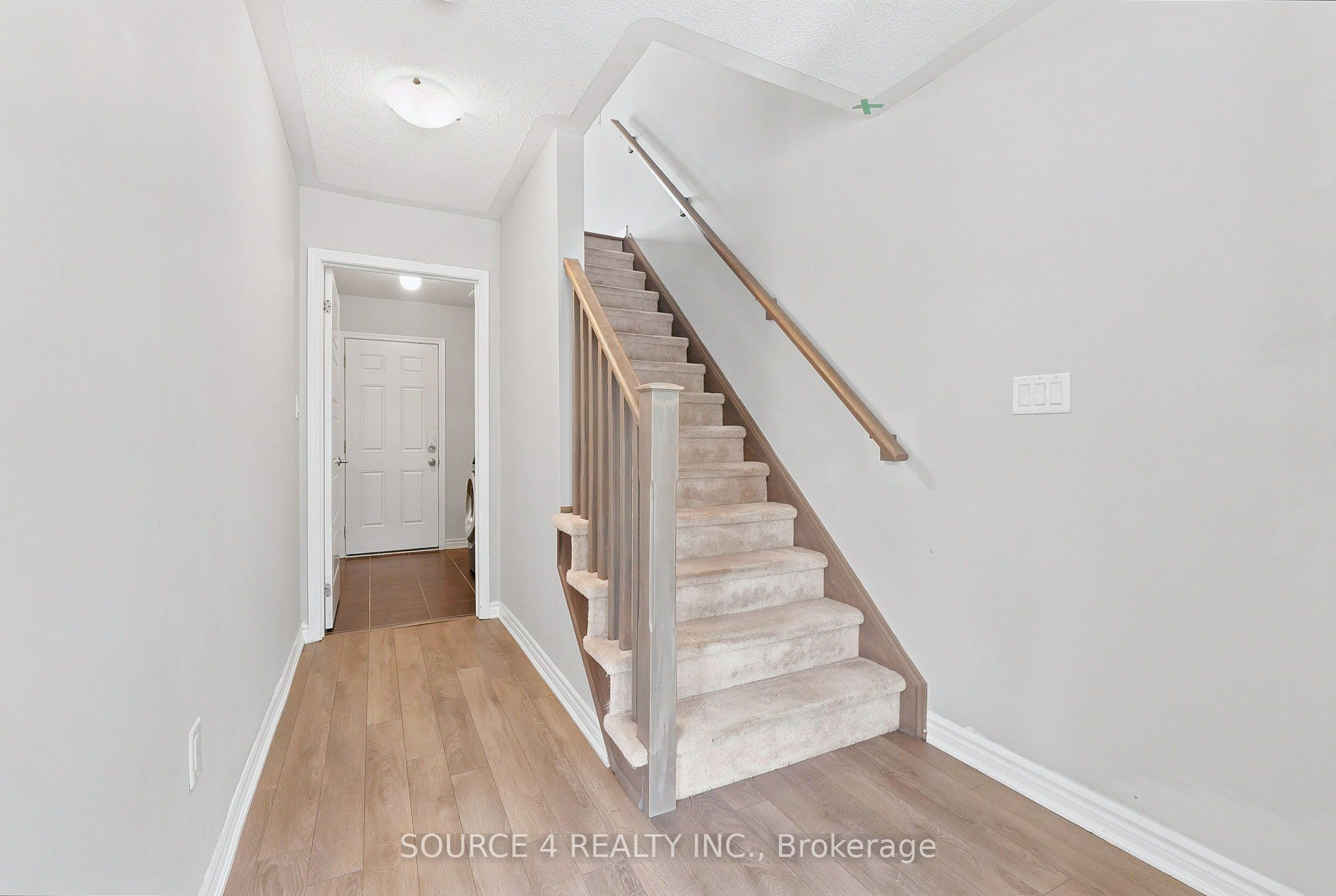 12 Tight Court Property Photo 6