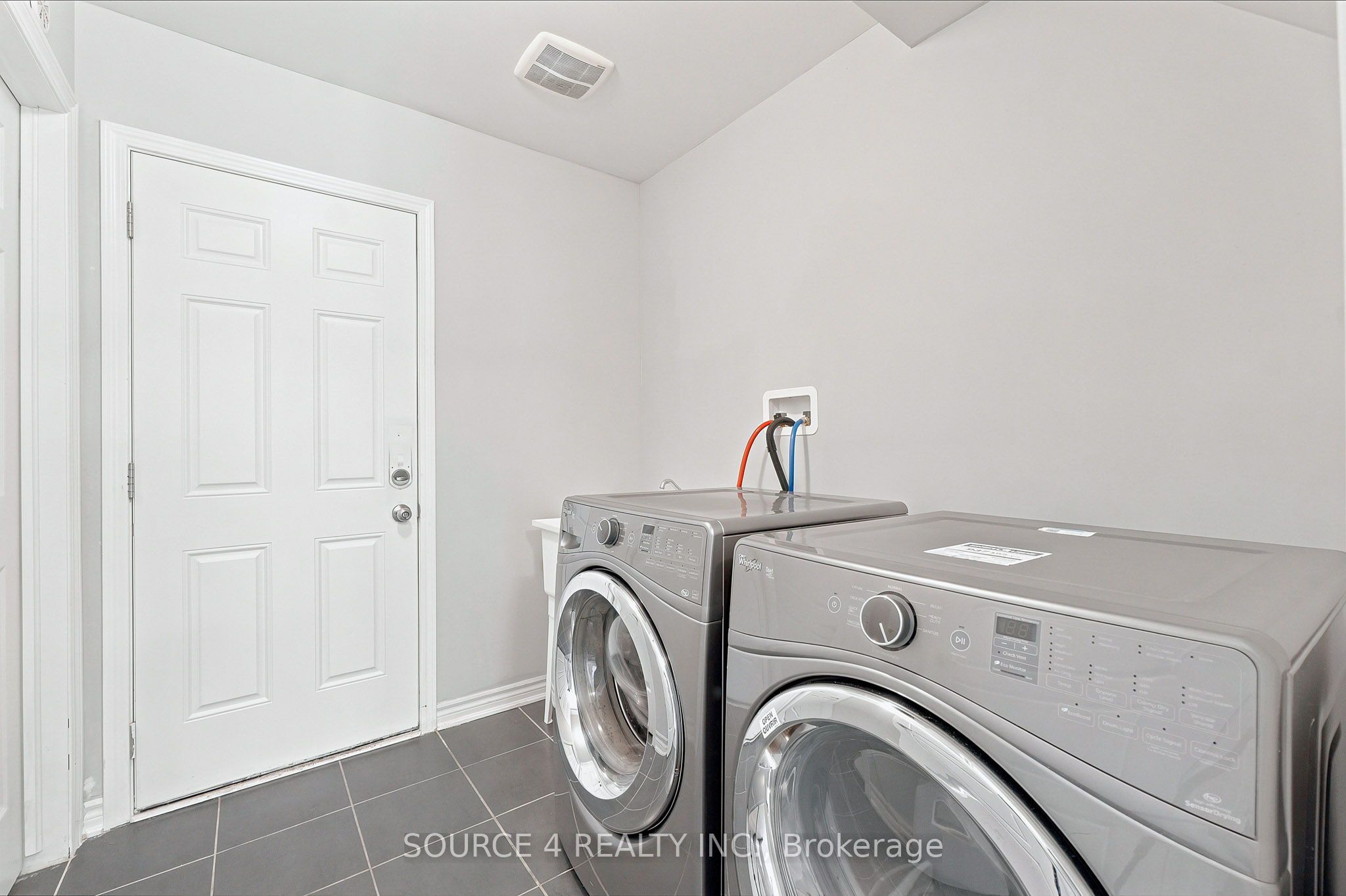12 Tight Court Property Photo 10