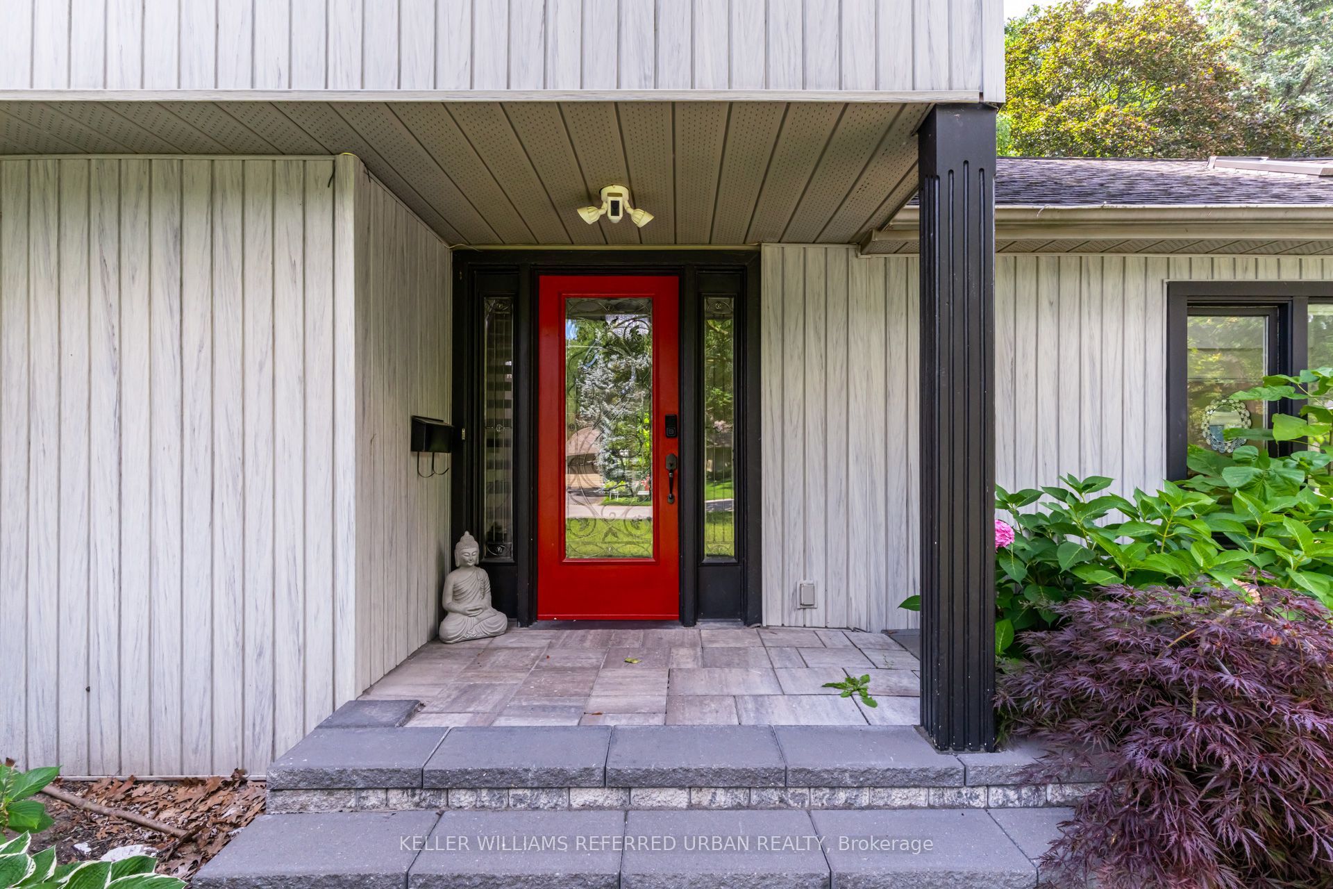 876 Parkland Avenue Property Photo 2