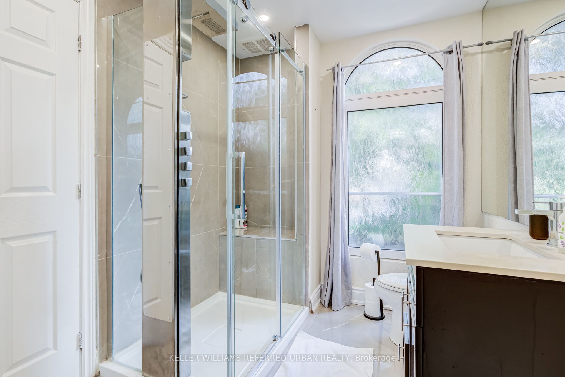876 Parkland Avenue Property Photo 16
