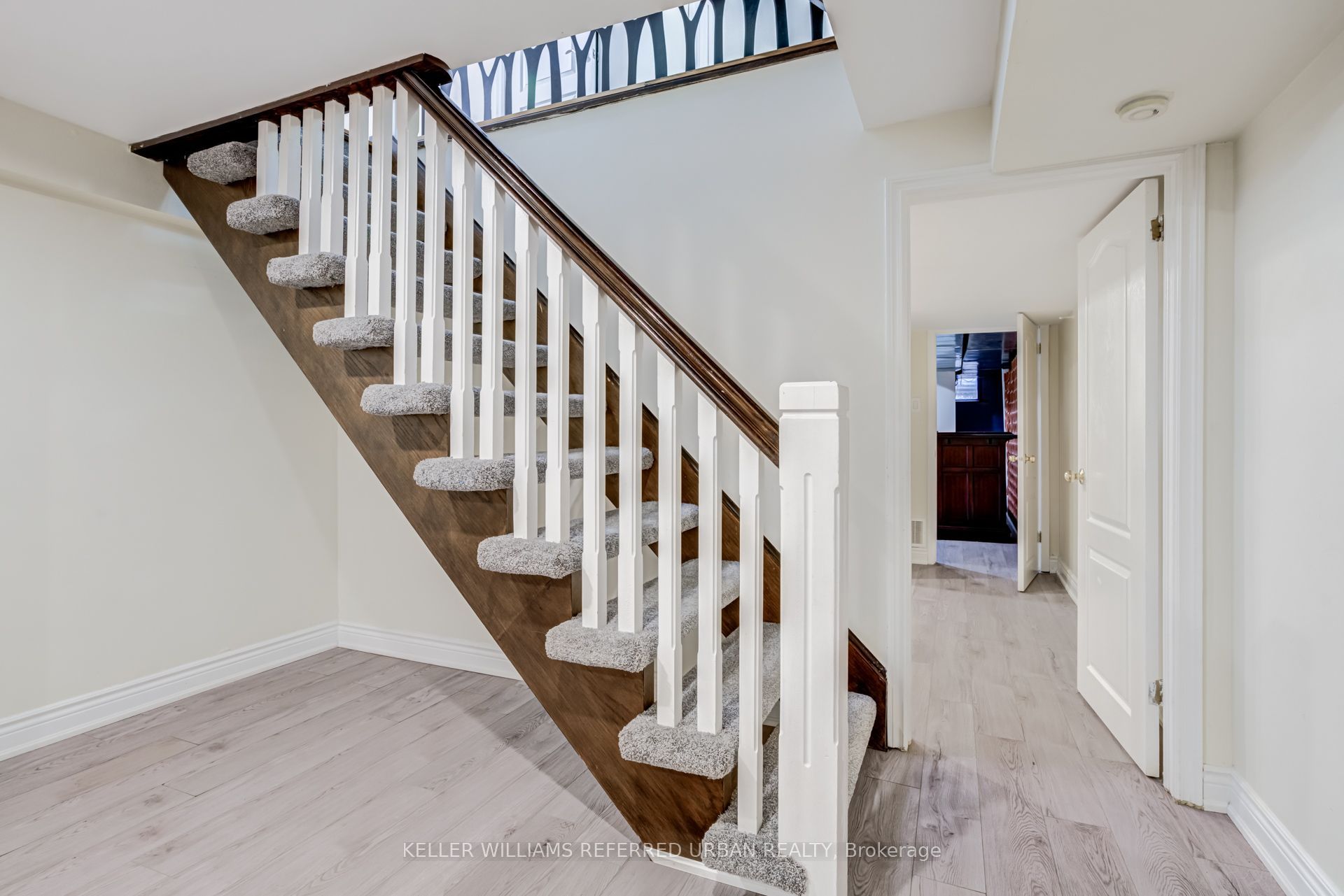876 Parkland Avenue Property Photo 32