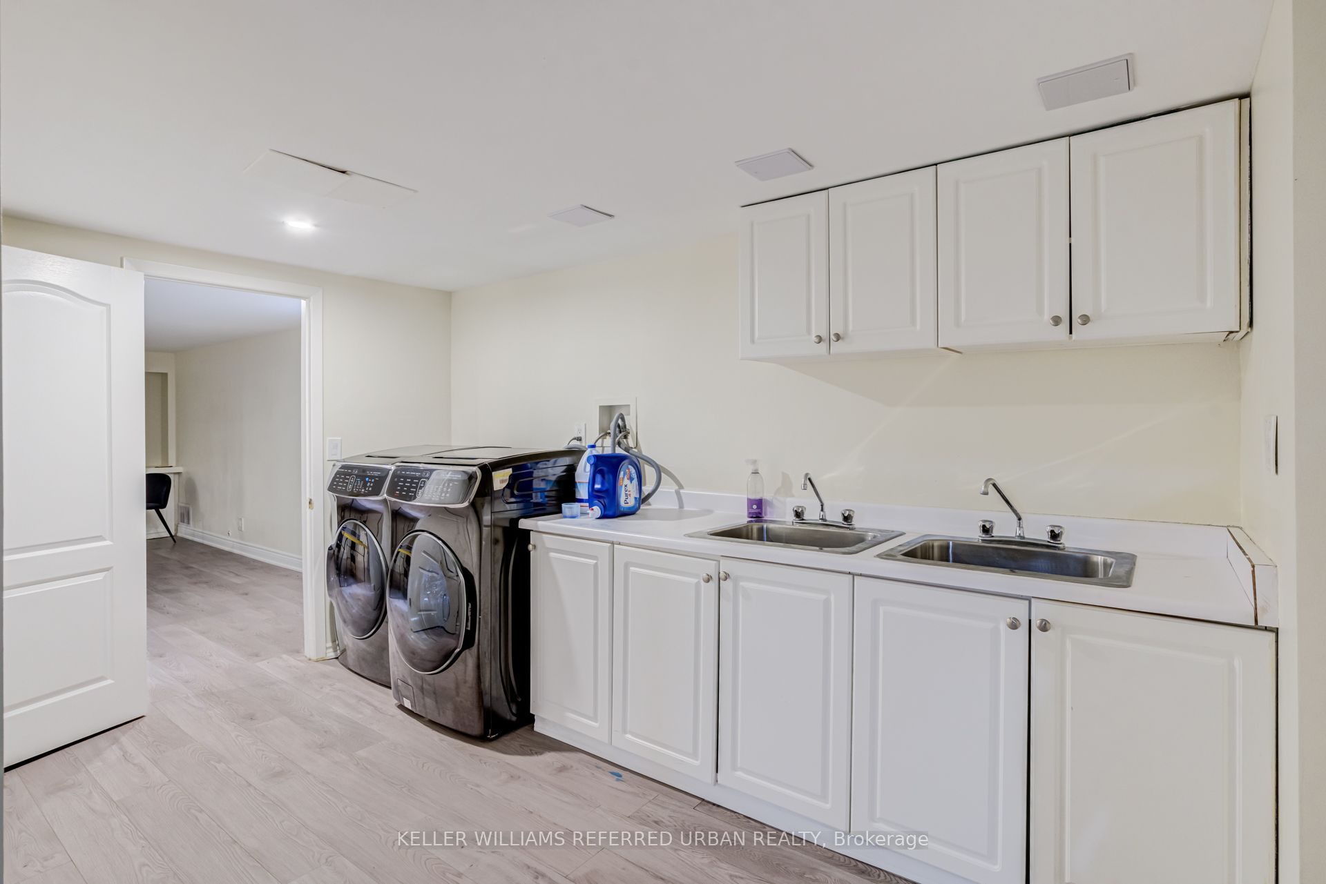 876 Parkland Avenue Property Photo 36