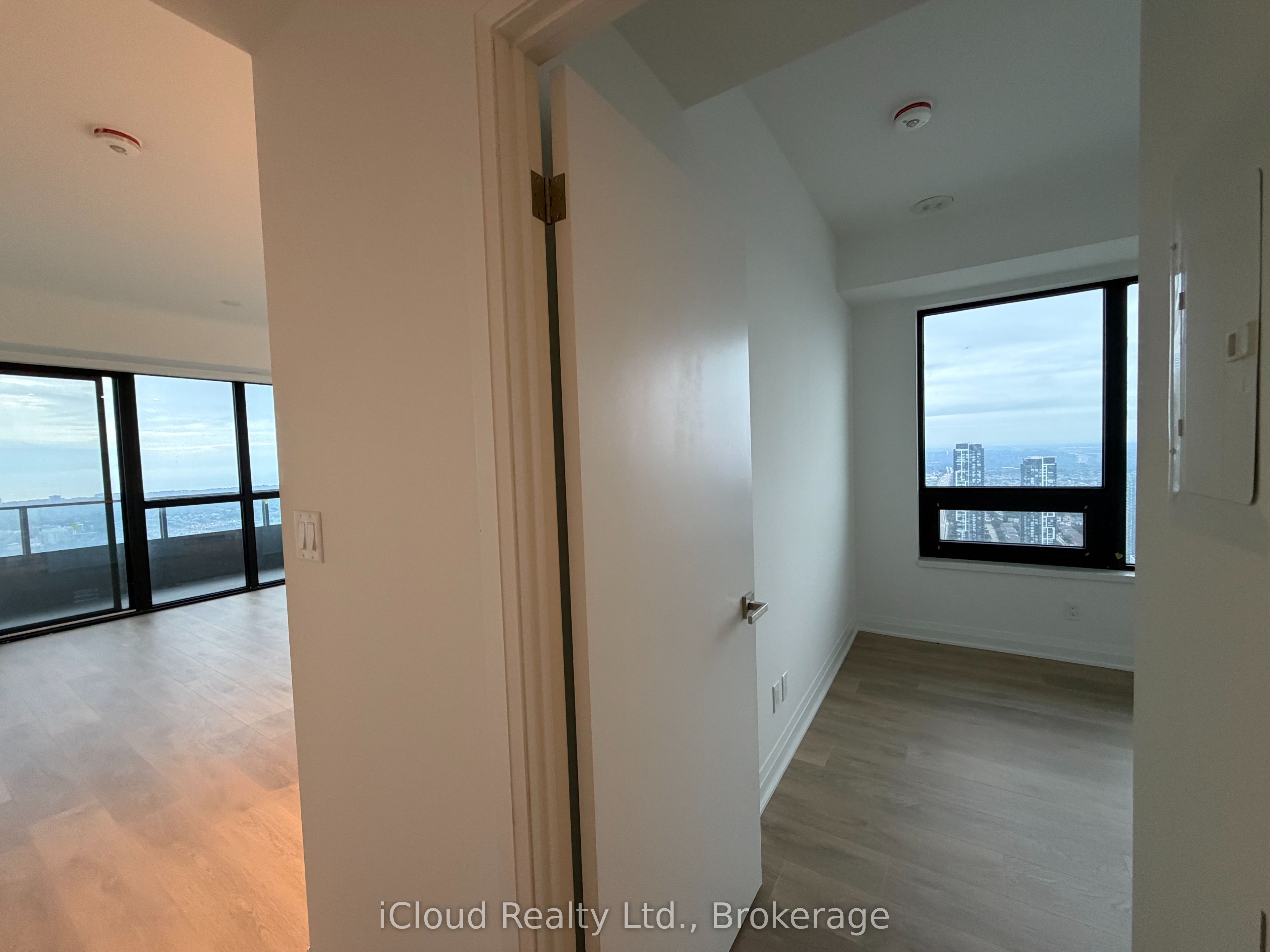 4015 The Exchange 5304 Property Photo 9