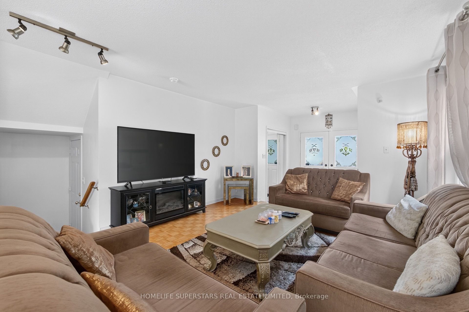 3257 Ridgeleigh Heights Property Photo 6