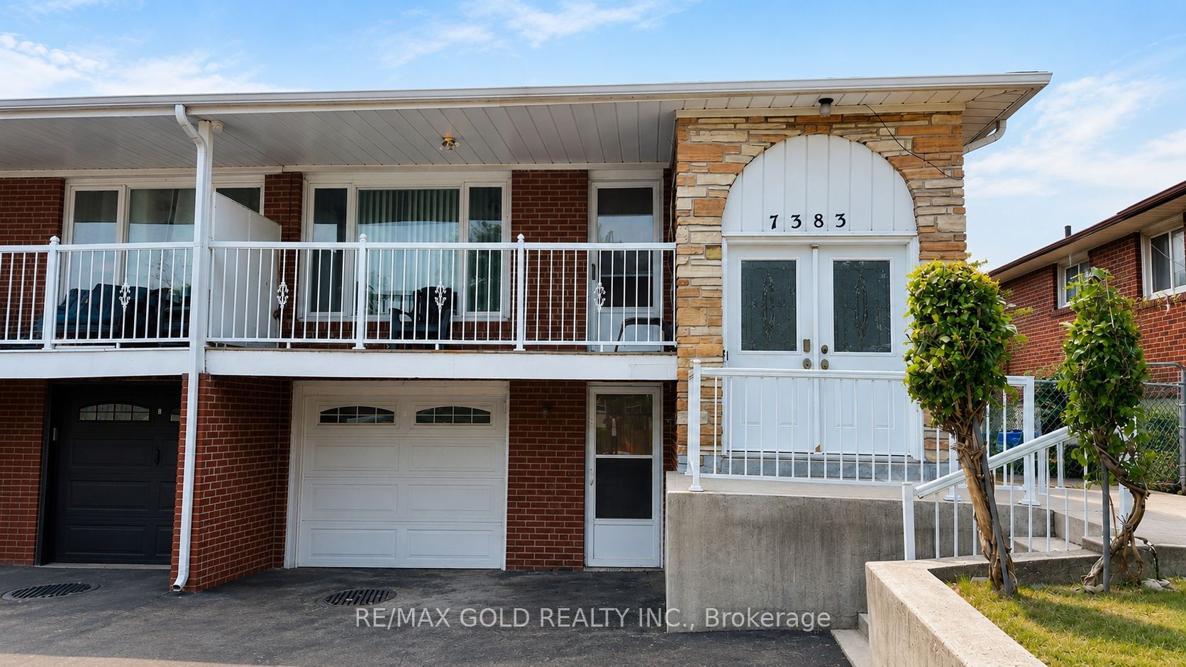 7383 Manion Road Property Photo 1