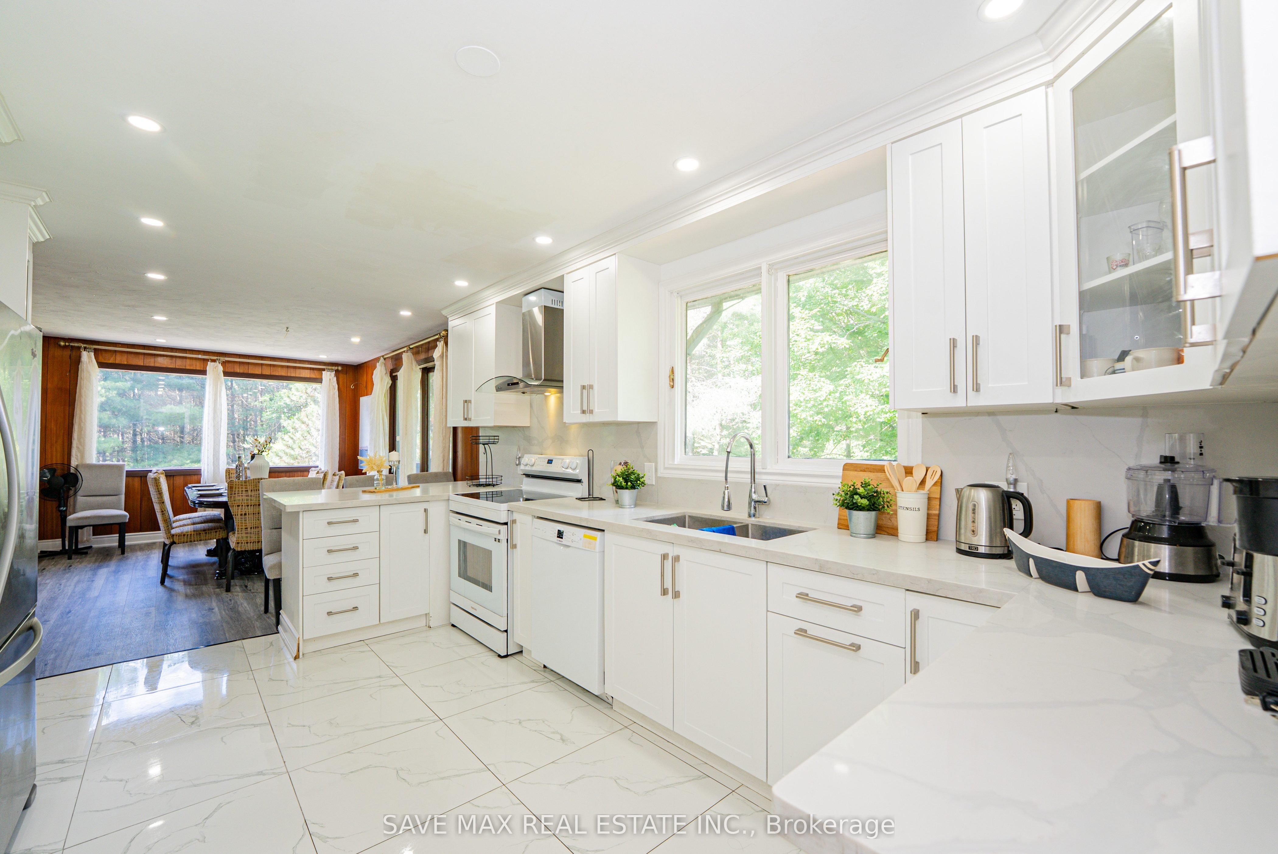 5812 Beech Grove Side Road Property Photo 16