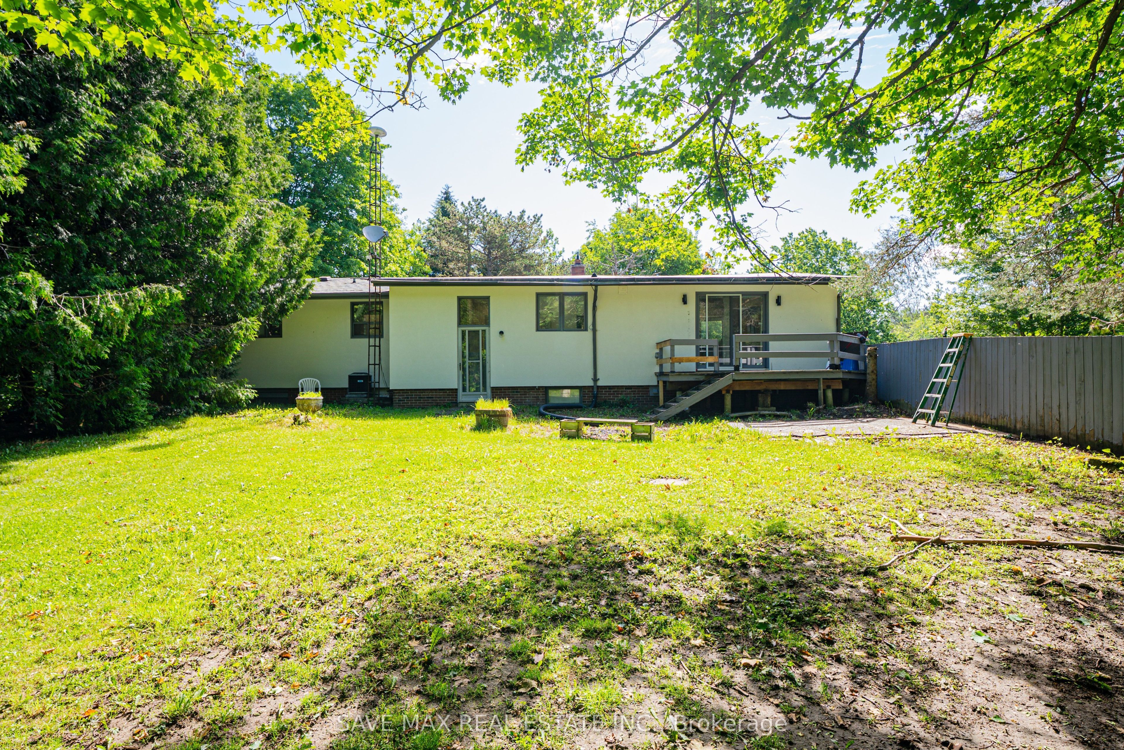 5812 Beech Grove Side Road Property Photo 47