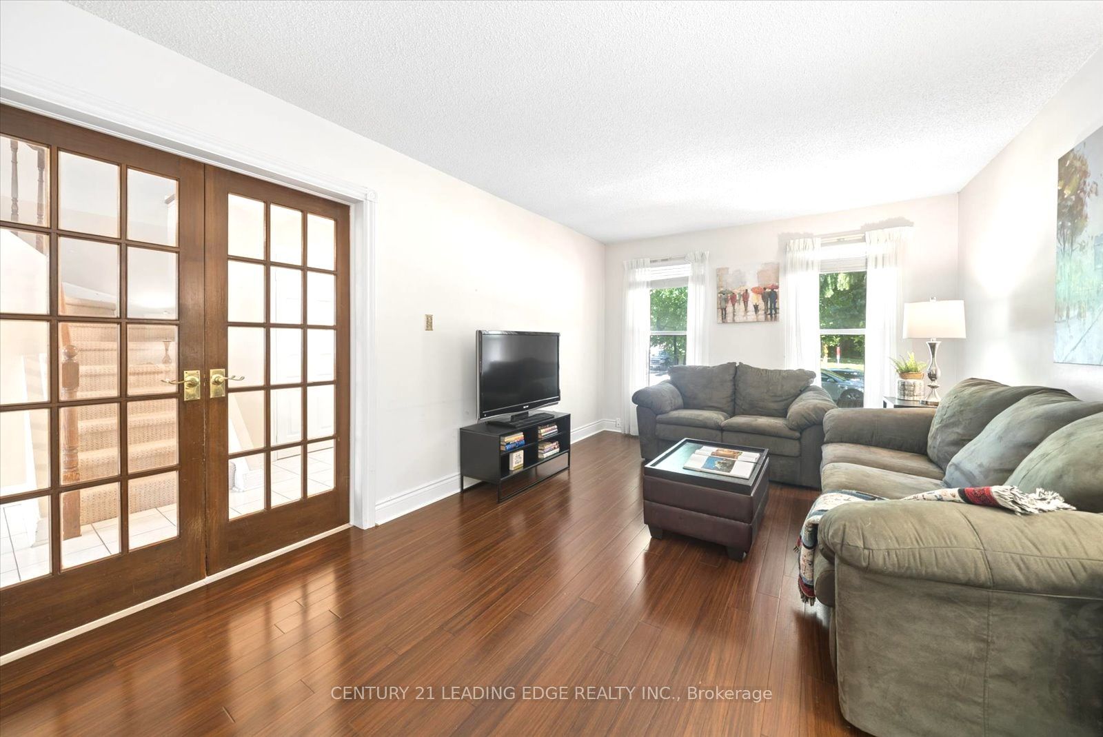3074 Tours Road Property Photo 8