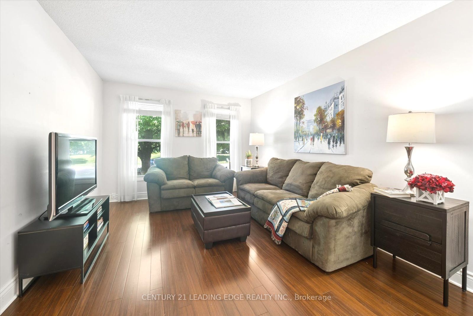 3074 Tours Road Property Photo 9