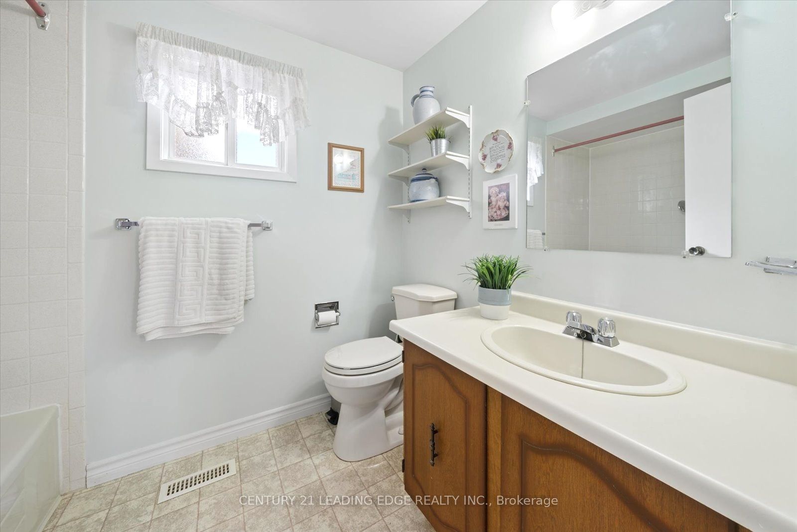 3074 Tours Road Property Photo 33