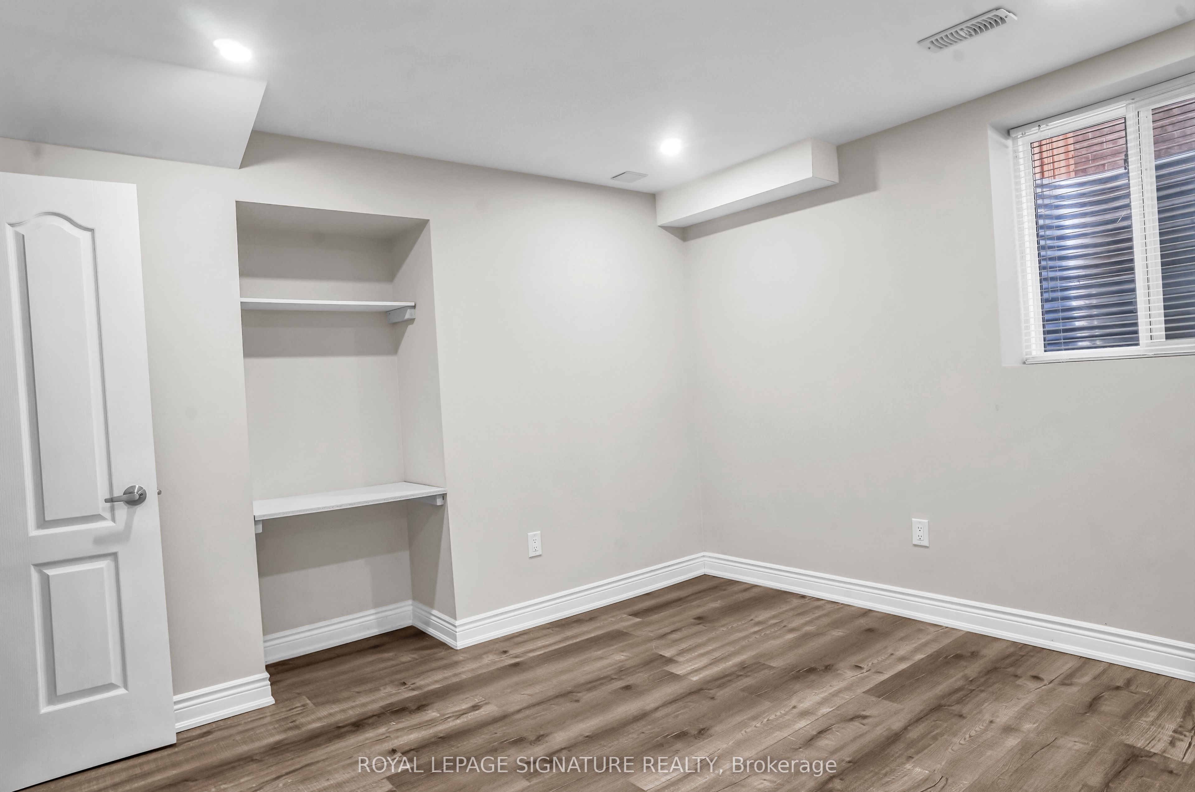 1466 Kovachik Boulevard (basement Unit# 2) Property Photo 10