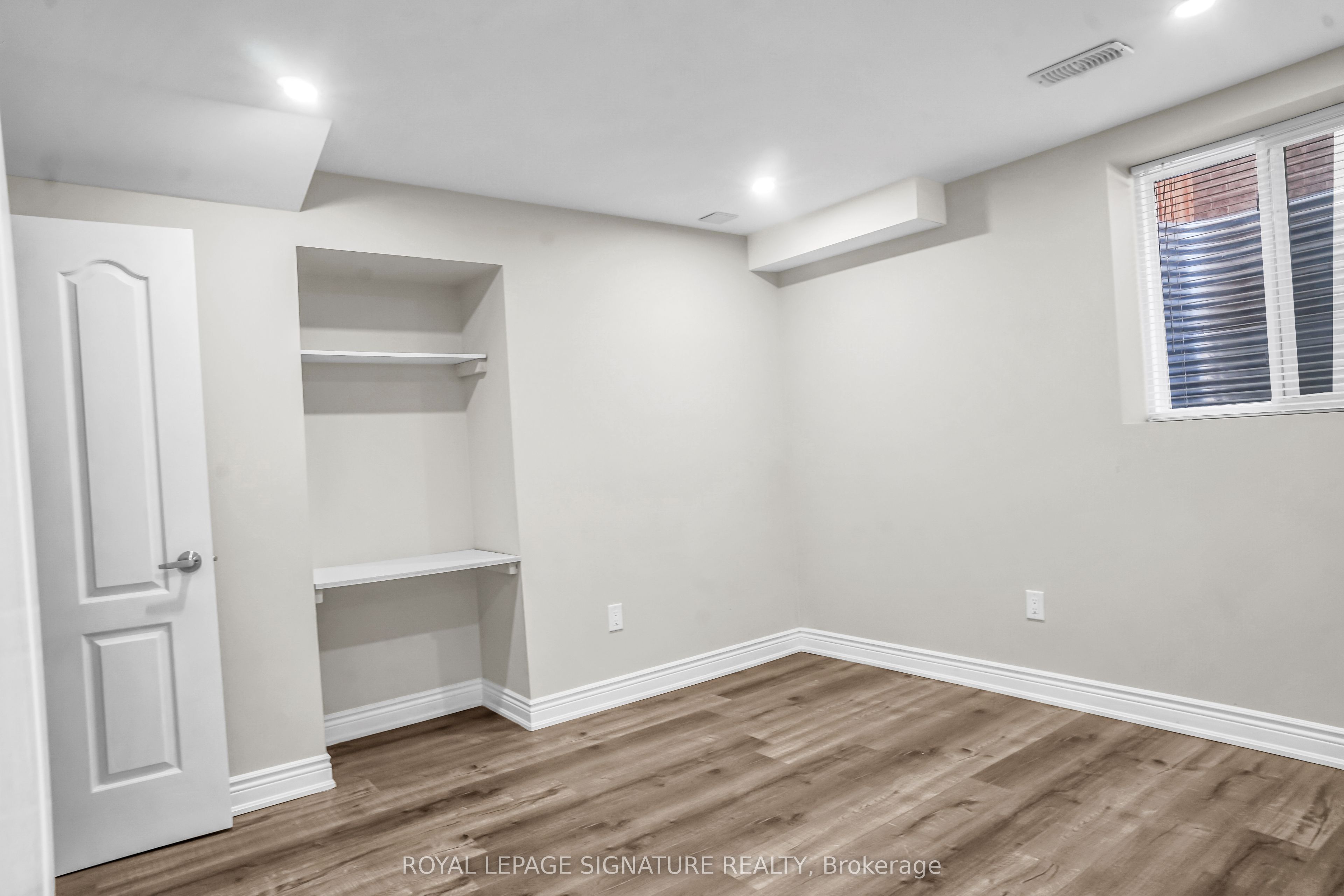 1466 Kovachik Boulevard (basement Unit# 2) Property Photo 13