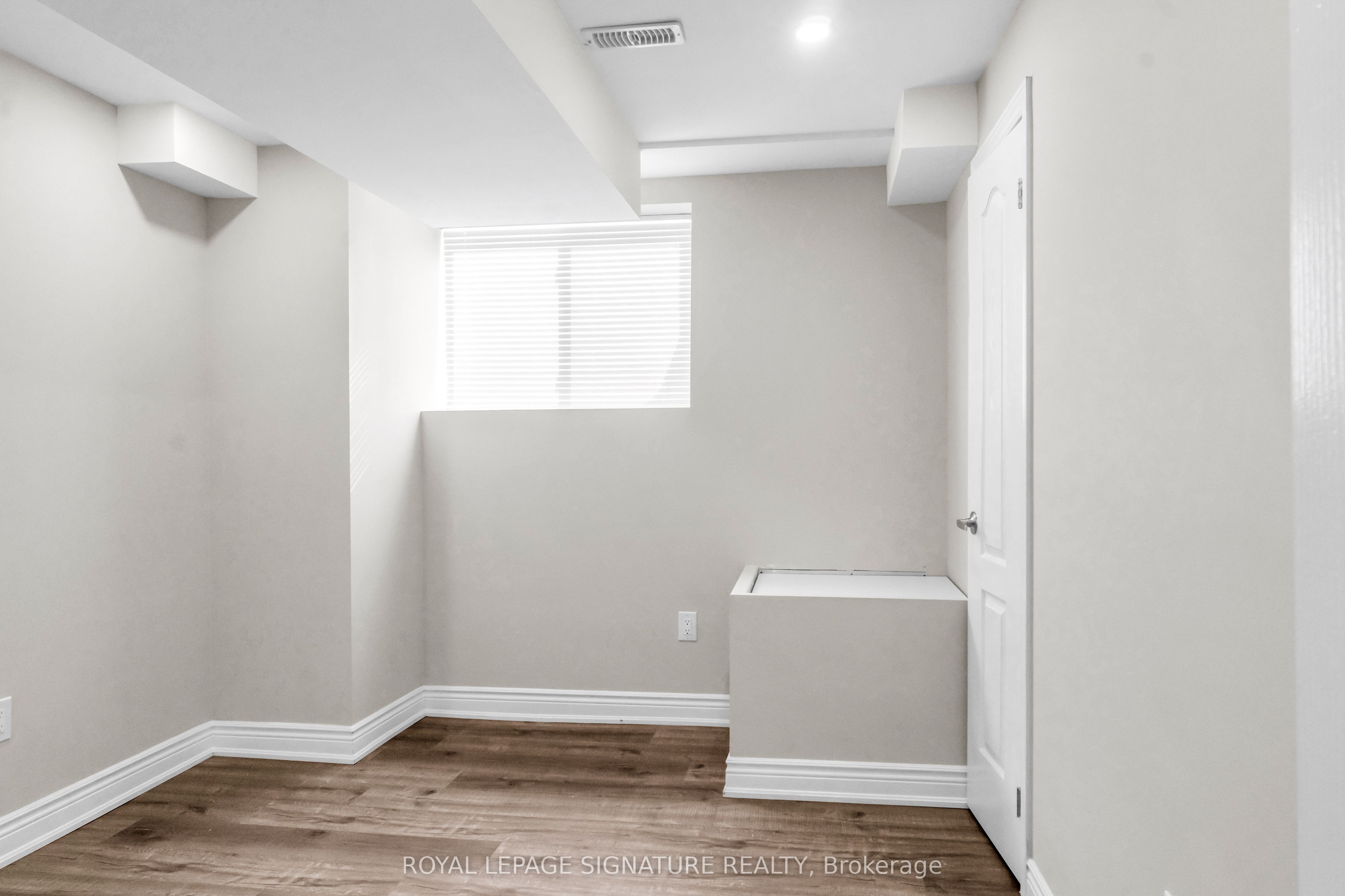 1466 Kovachik Boulevard (basement Unit# 2) Property Photo 15