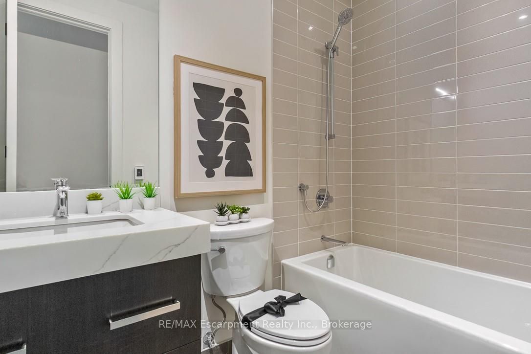 123 Maurice Drive 105 Property Photo 22