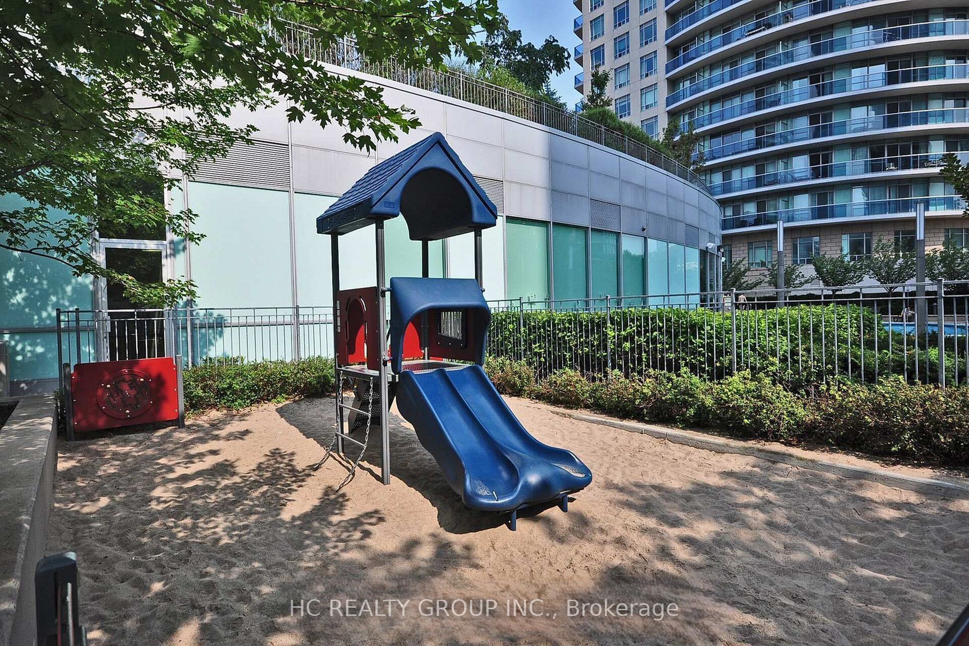 50 Absolute Avenue 709 Property Photo 12