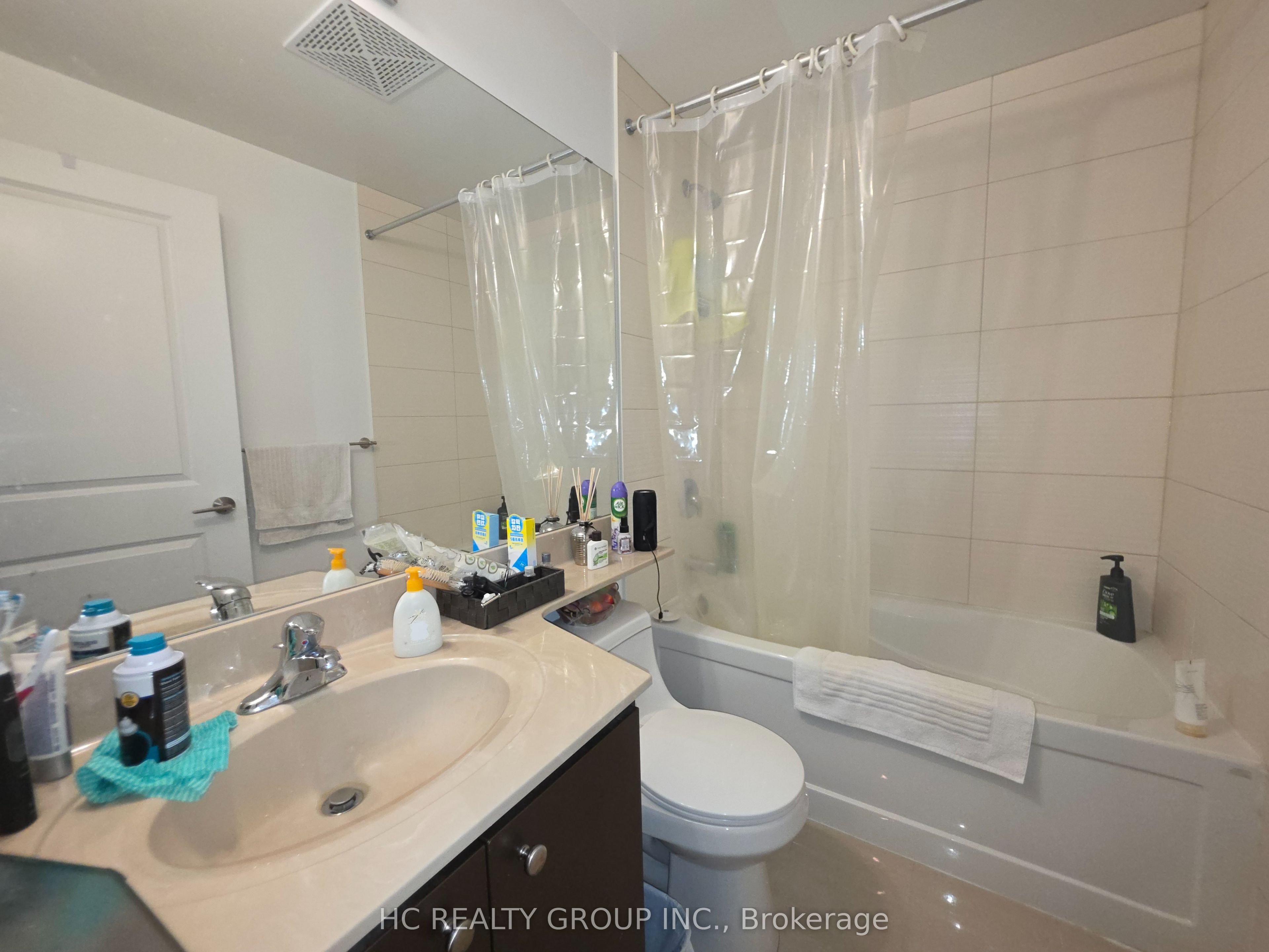 50 Absolute Avenue 709 Property Photo 22