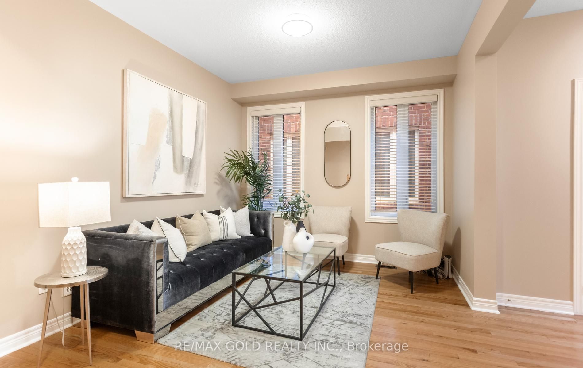 408 Bessborough Drive Property Photo 11