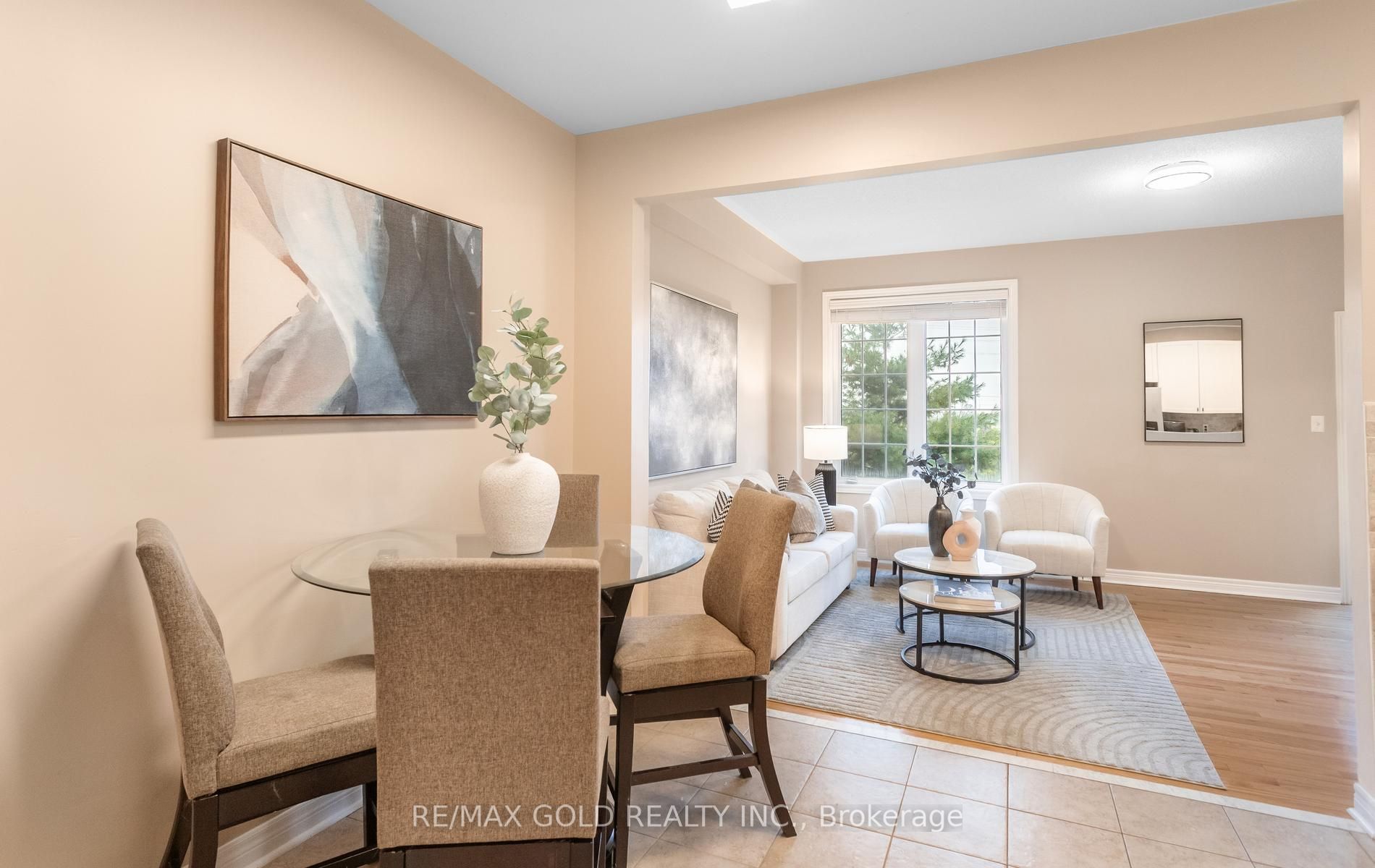 408 Bessborough Drive Property Photo 15