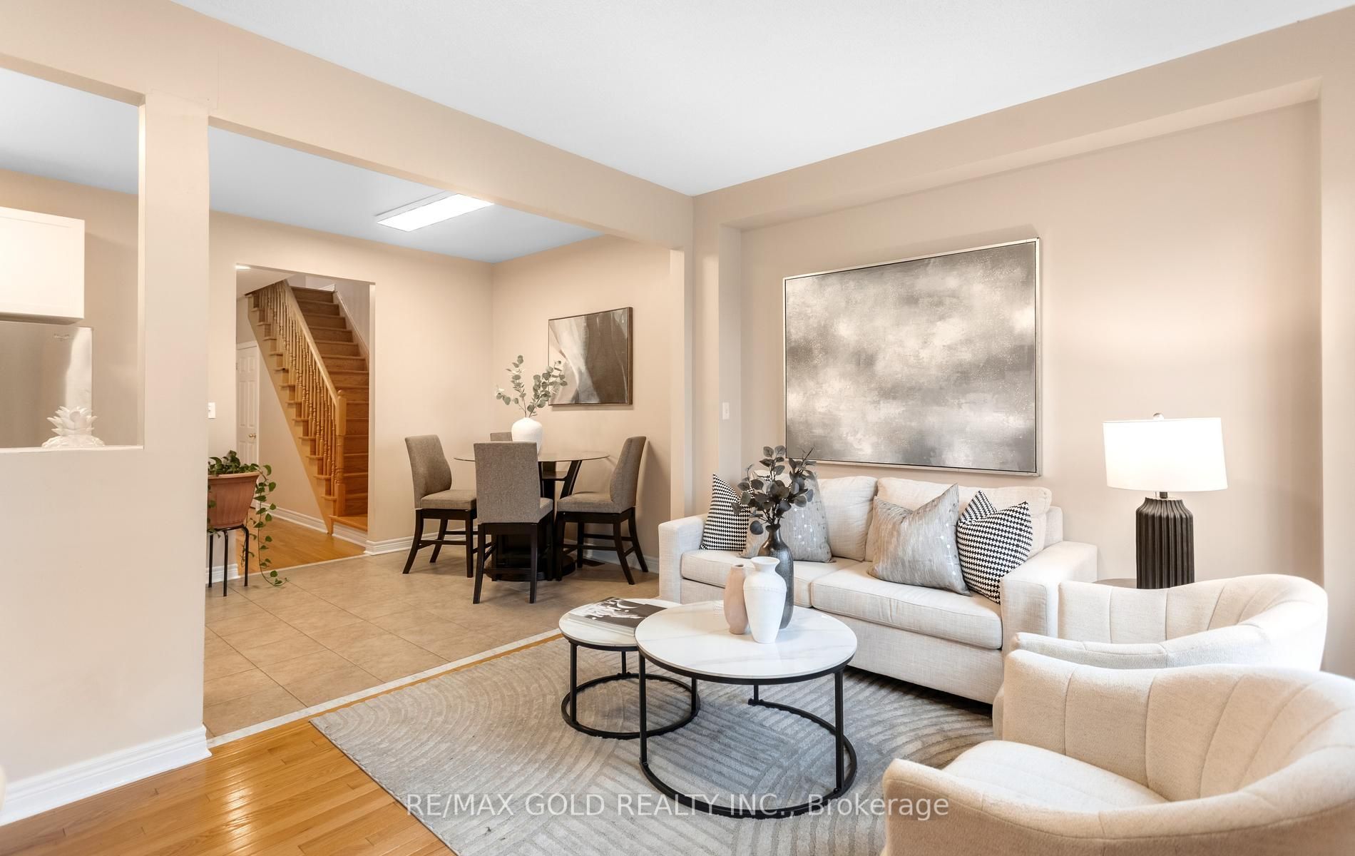 408 Bessborough Drive Property Photo 17