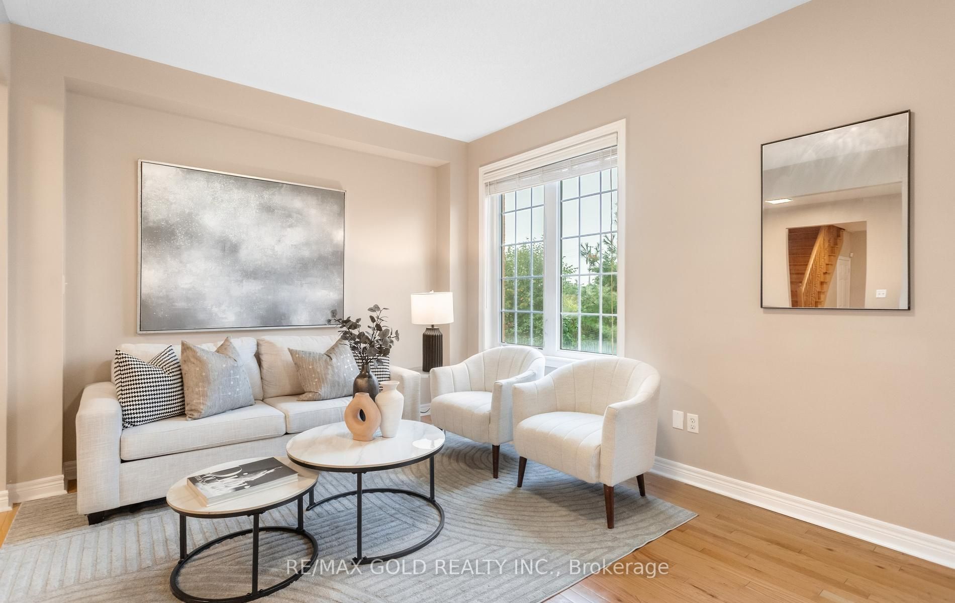 408 Bessborough Drive Property Photo 18