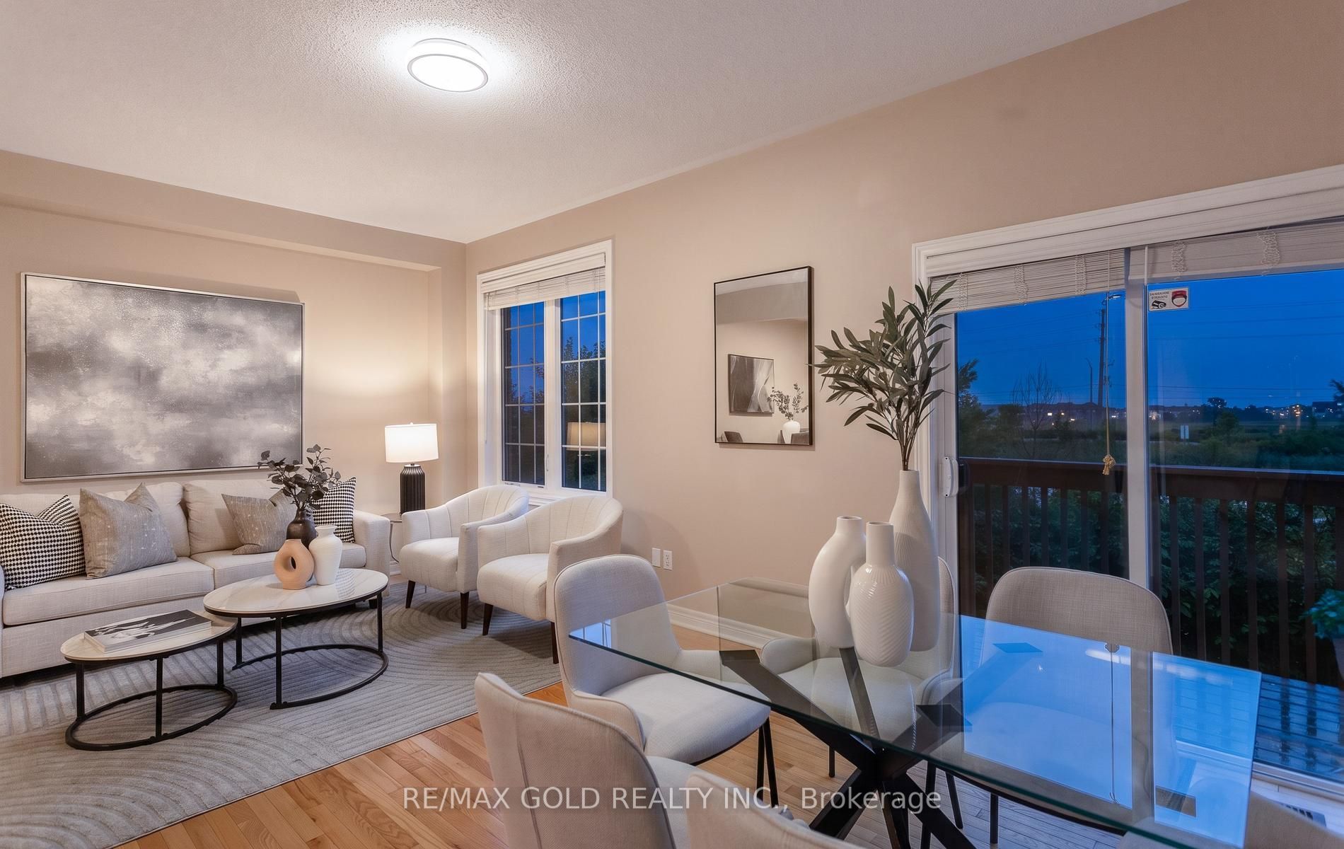408 Bessborough Drive Property Photo 23