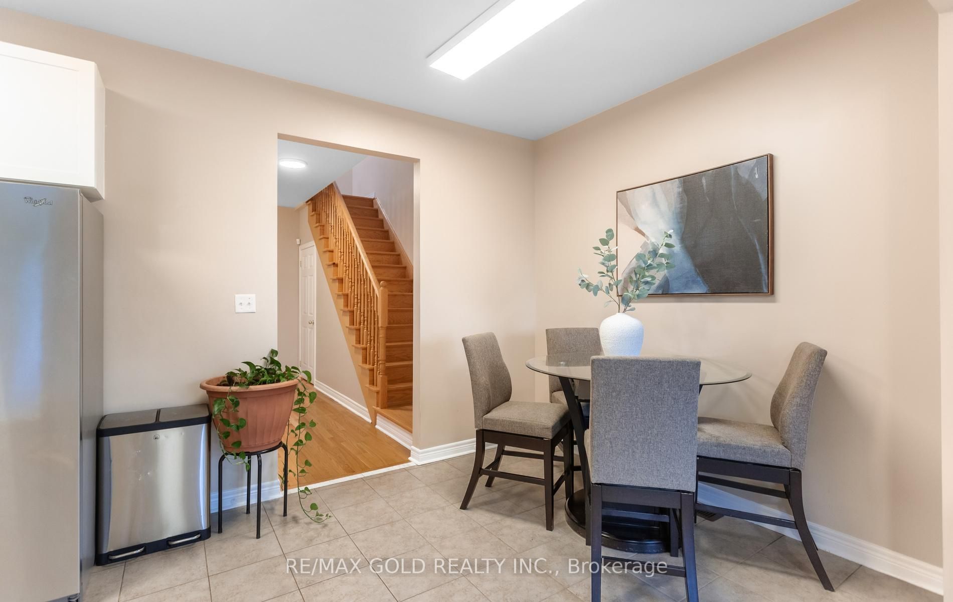 408 Bessborough Drive Property Photo 26