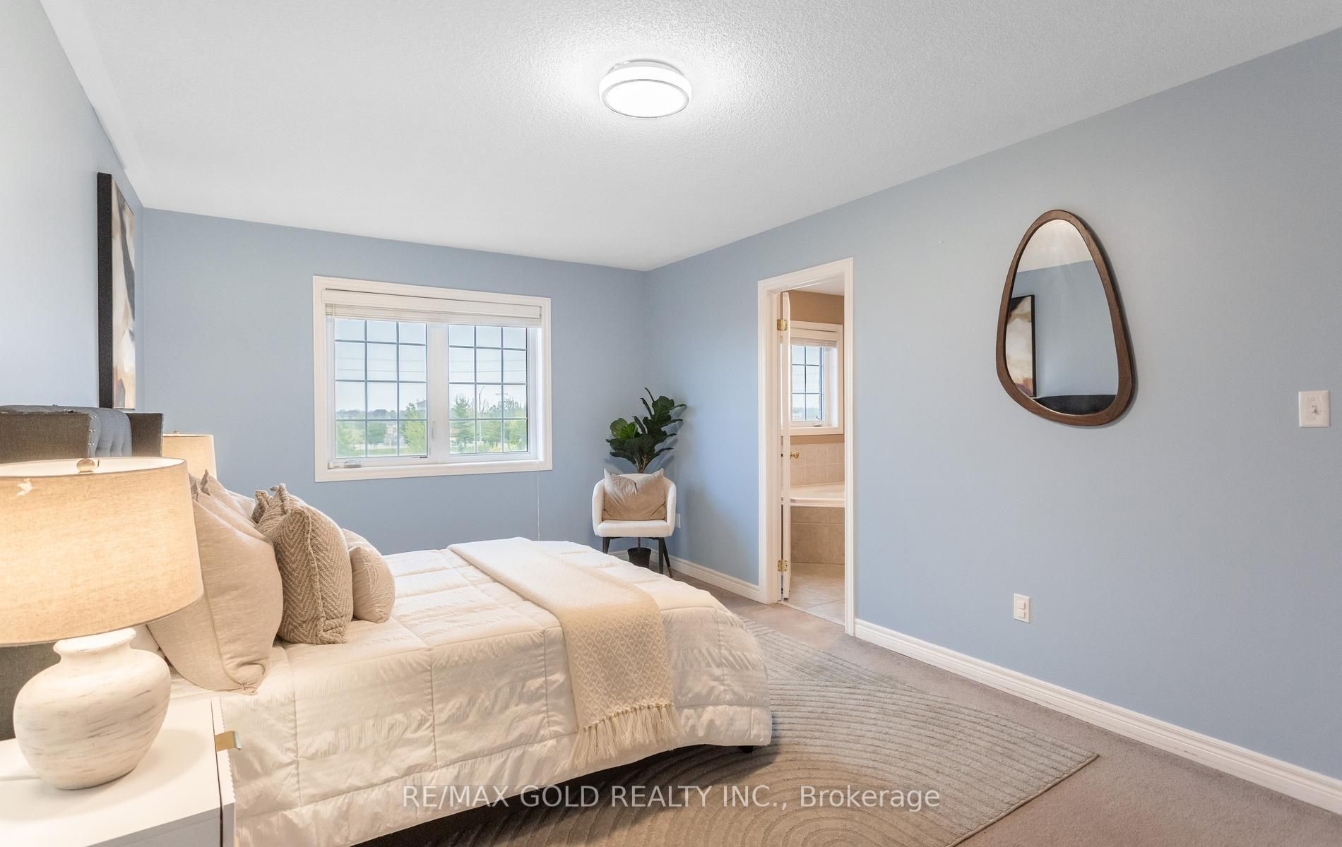 408 Bessborough Drive Property Photo 30