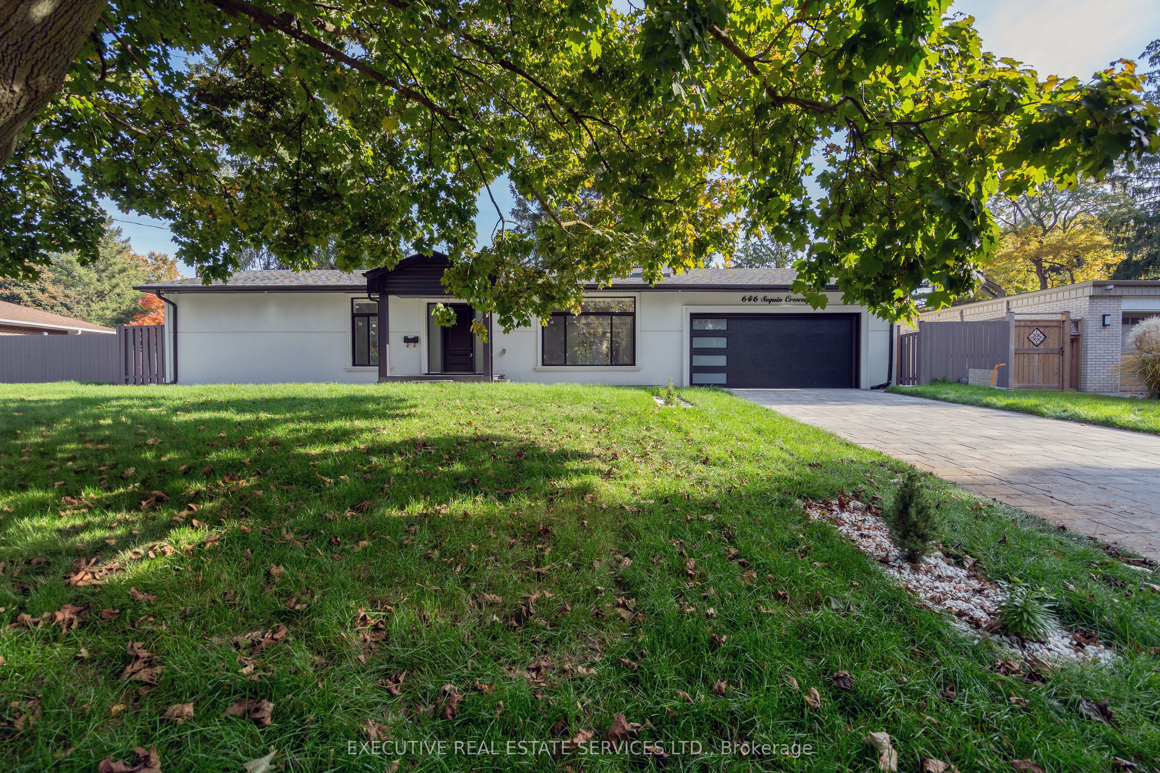646 Sequin Crescent Property Photo 6