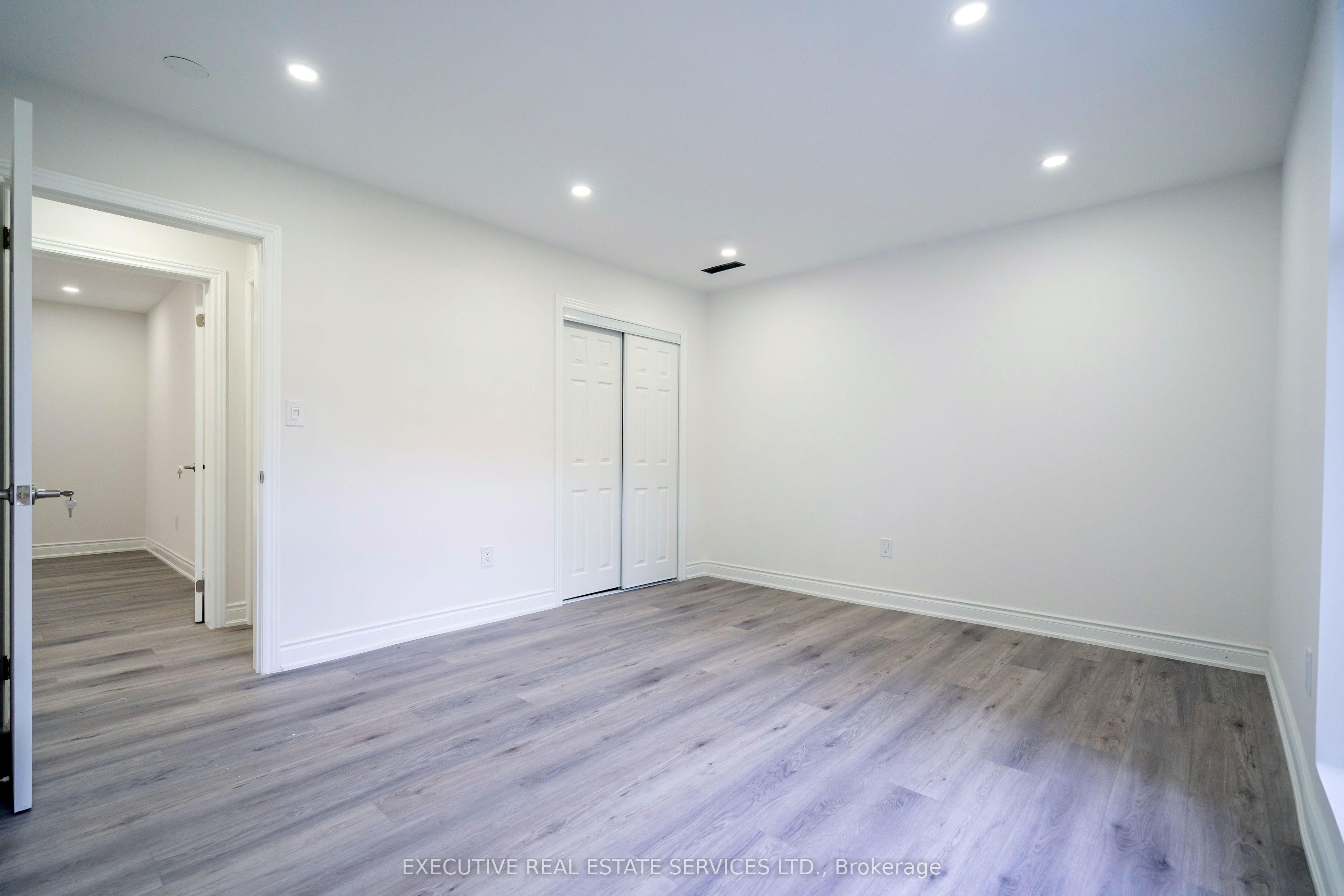 646 Sequin Crescent Property Photo 22