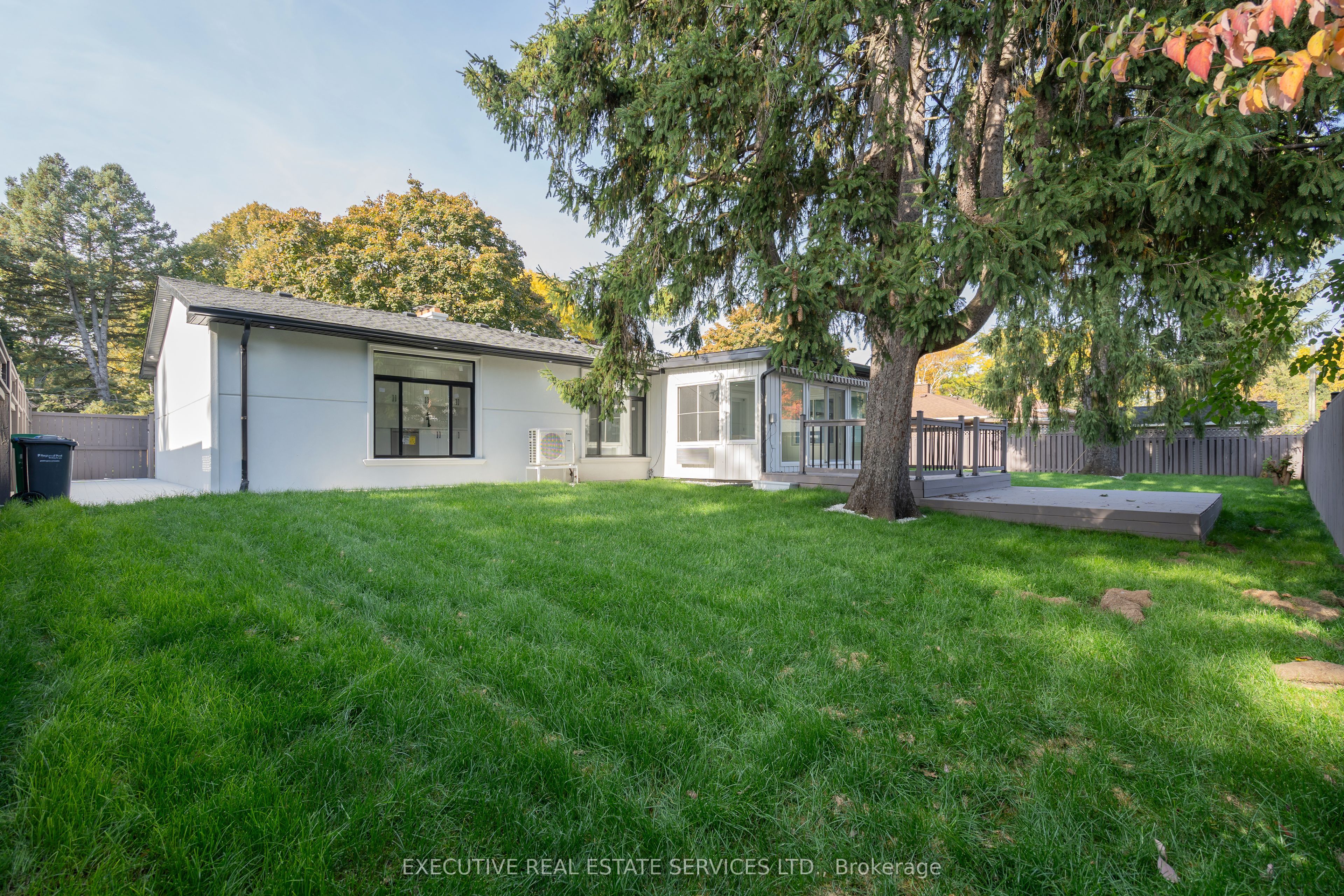 646 Sequin Crescent Property Photo 28