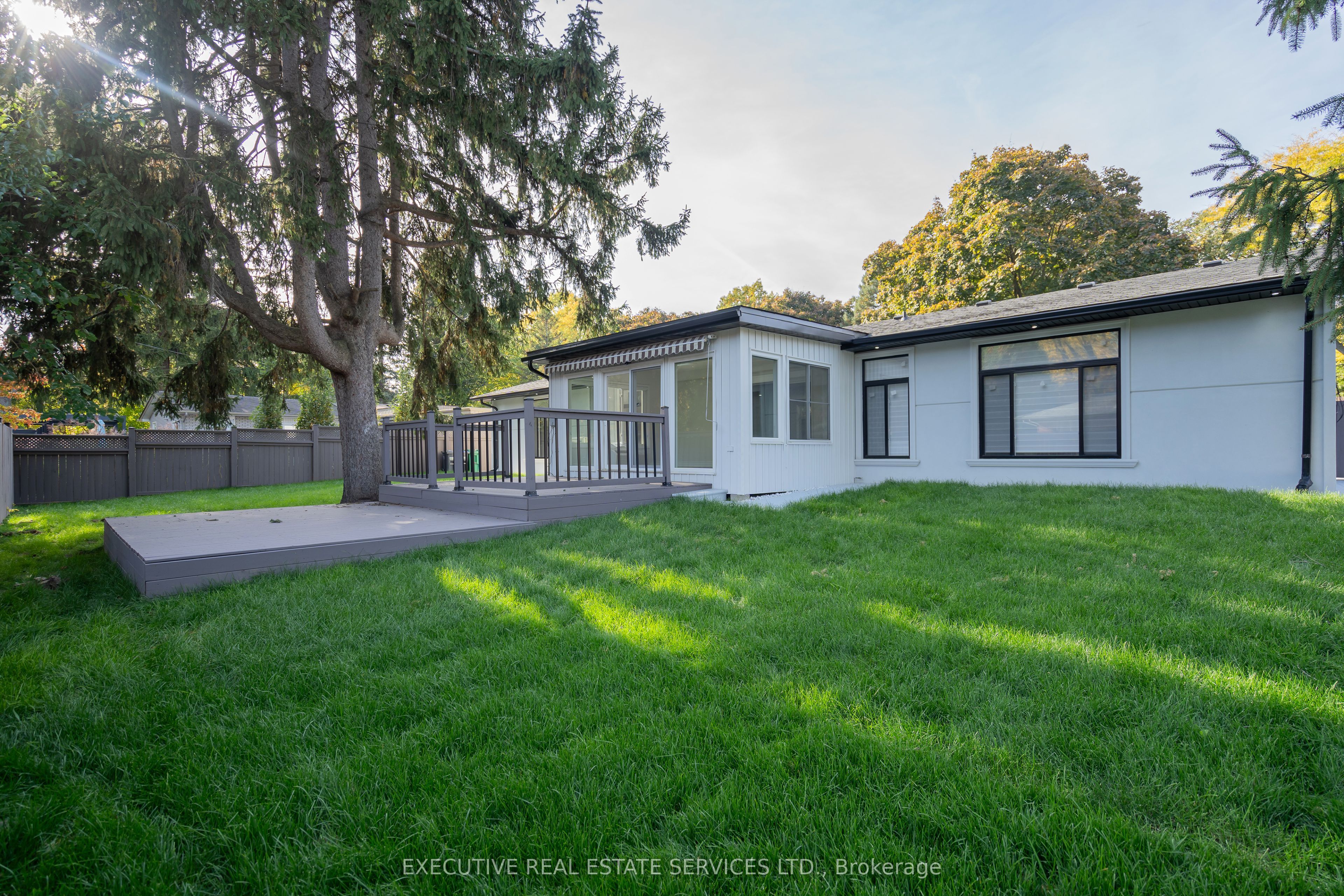 646 Sequin Crescent Property Photo 30