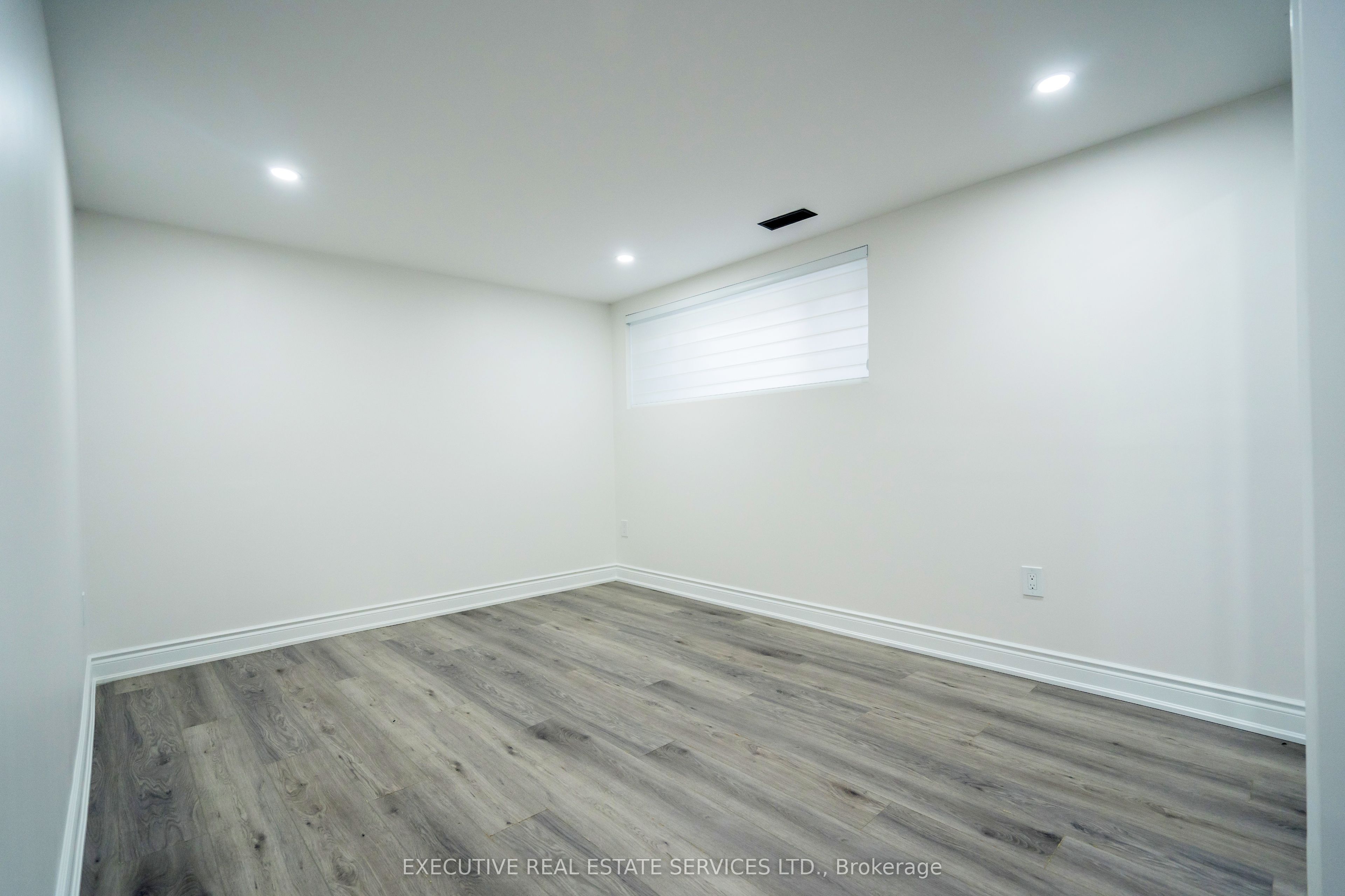 646 Sequin Crescent Property Photo 41