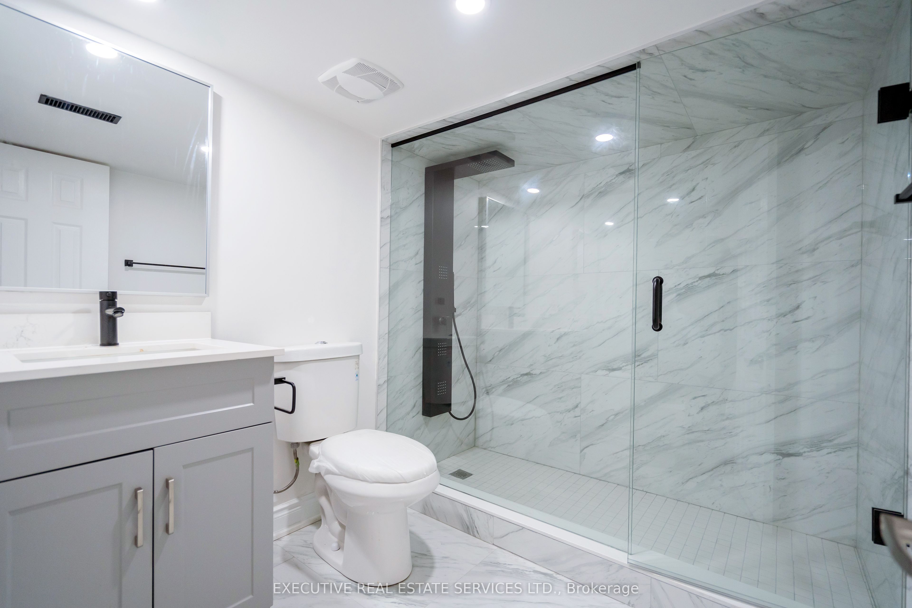 646 Sequin Crescent Property Photo 43