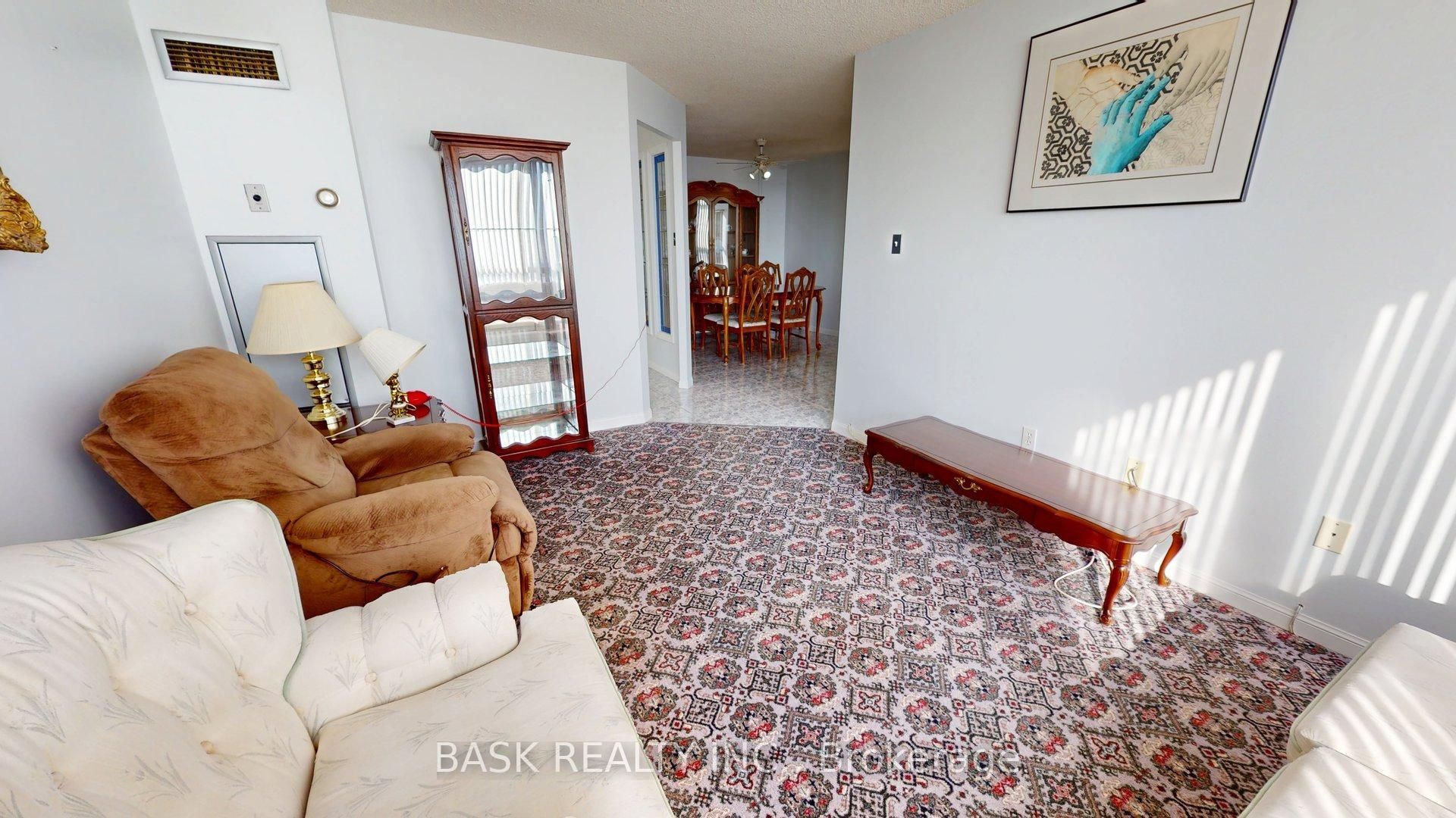 12 Laurelcrest Street 907 Property Photo 19