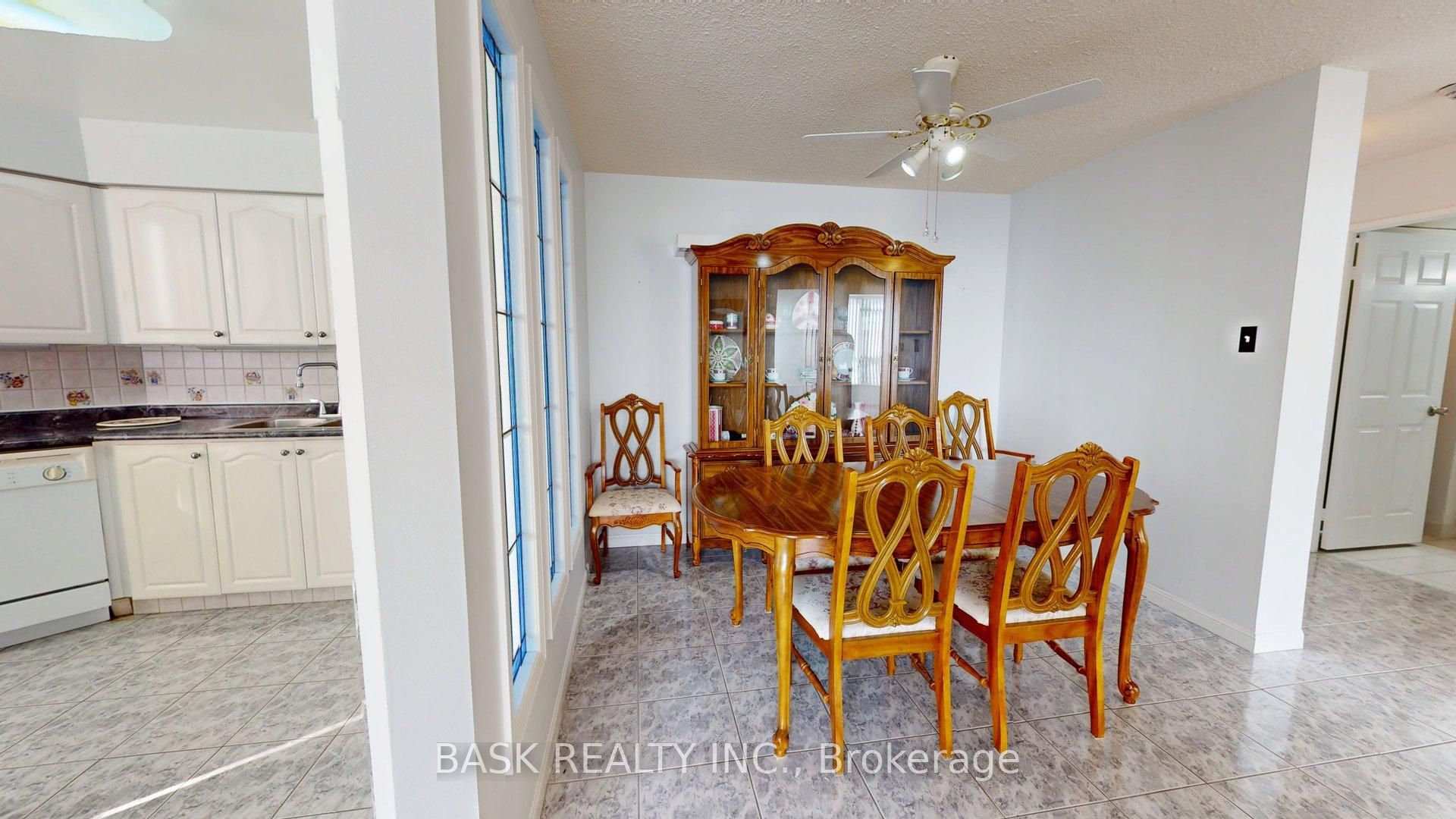 12 Laurelcrest Street 907 Property Photo 22
