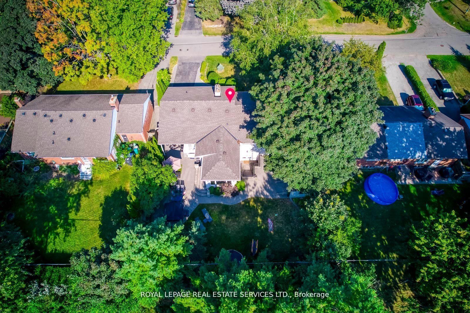 1602 Lincolnshire Boulevard Property Photo 5