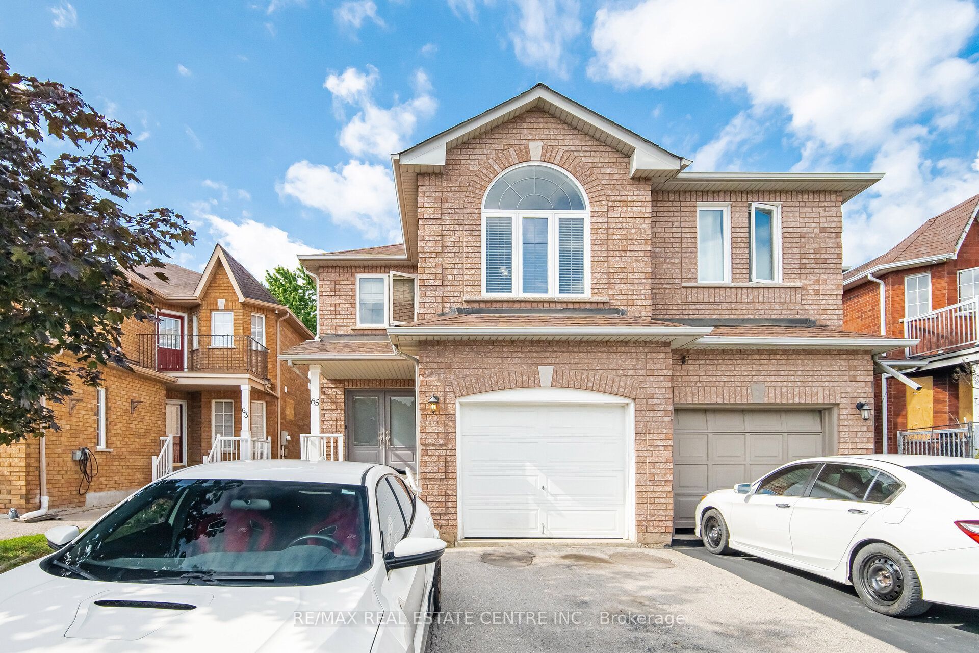 65 Coolspring Crescent Property Photo 2
