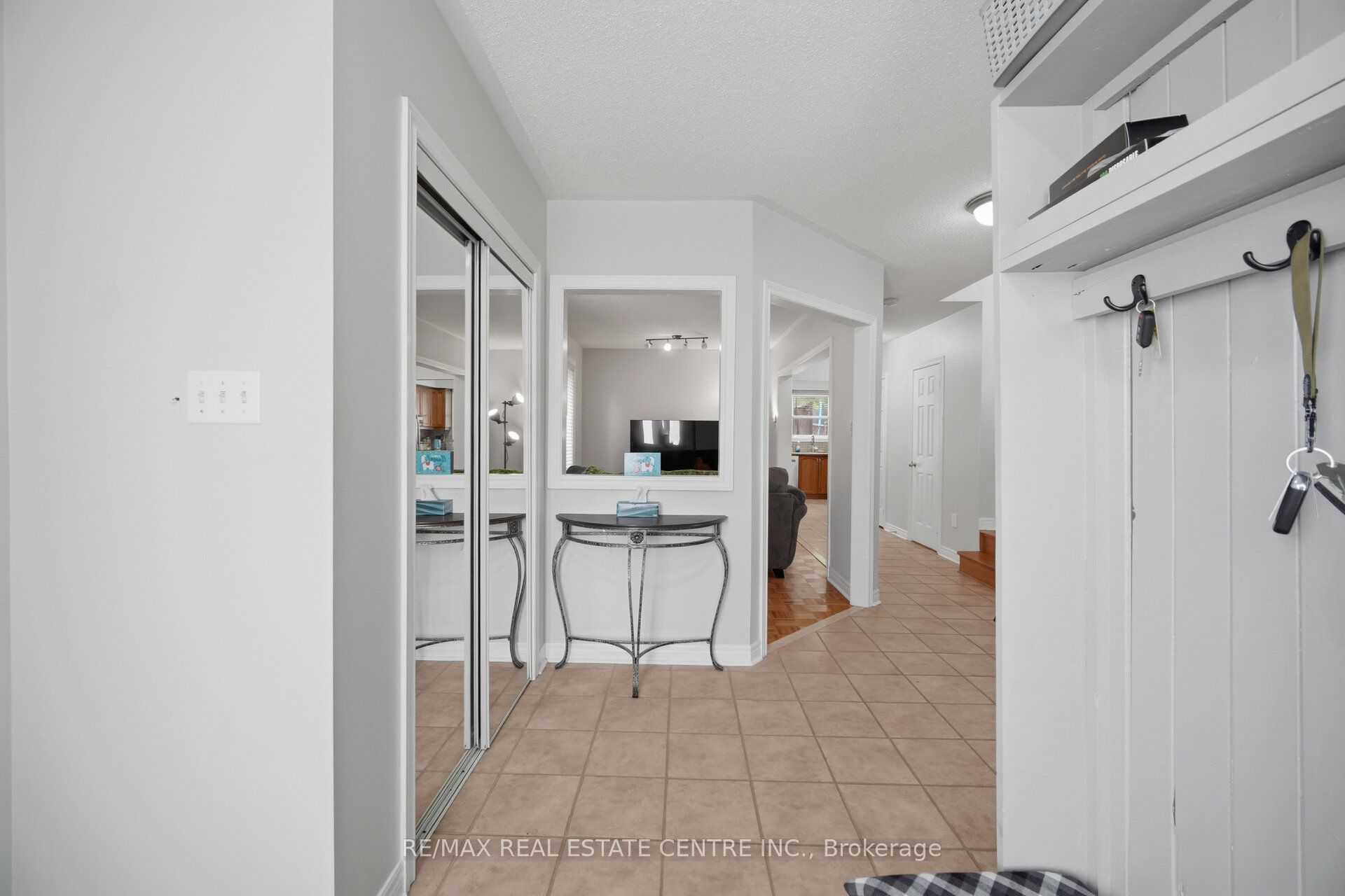 65 Coolspring Crescent Property Photo 5
