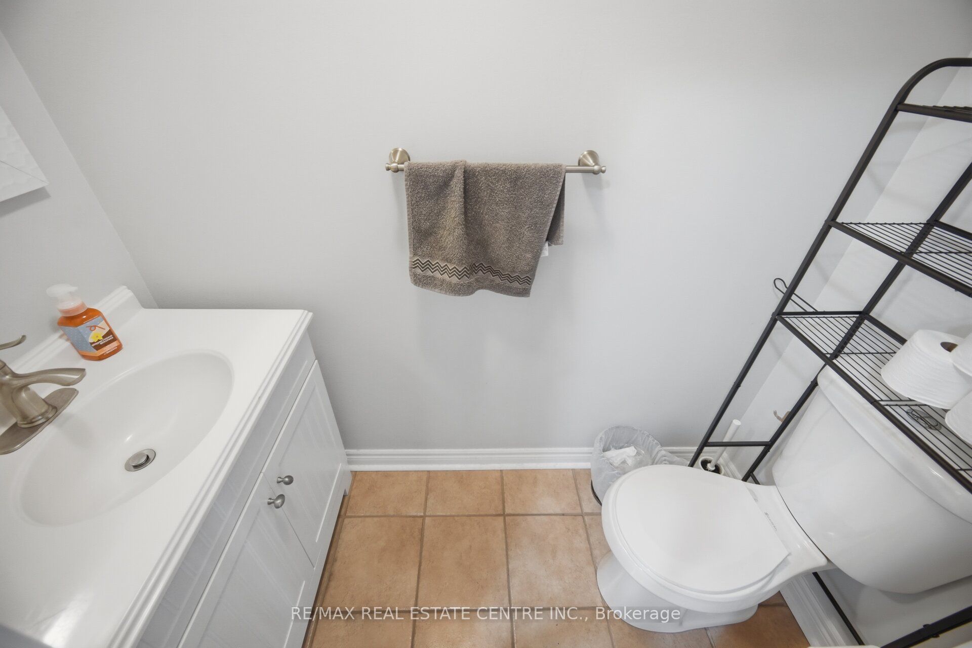 65 Coolspring Crescent Property Photo 14