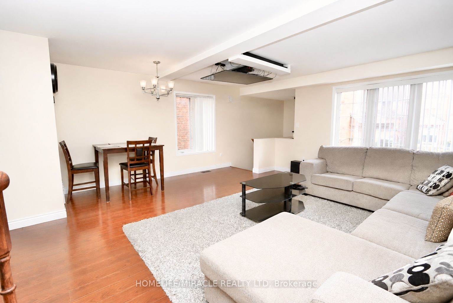 43 Caranci Crescent Property Photo 6