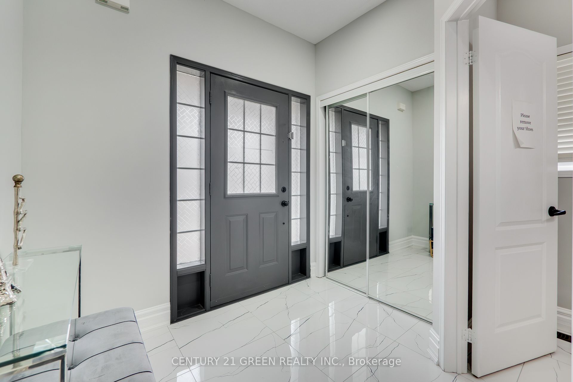 3873 Brinwood Gate Property Photo 6