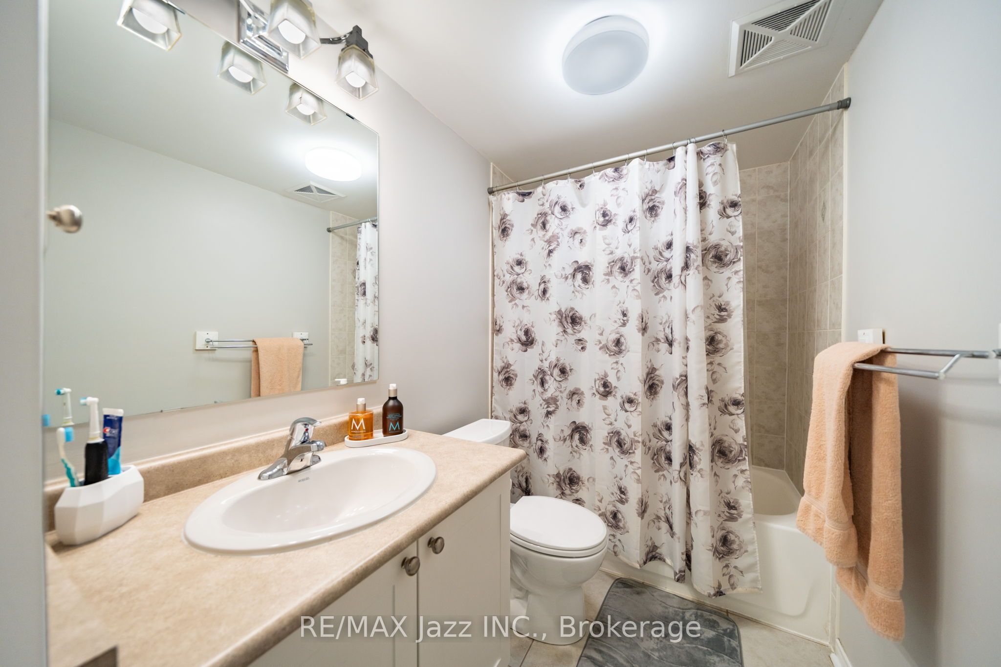 5025 Ninth Line 12 Property Photo 12
