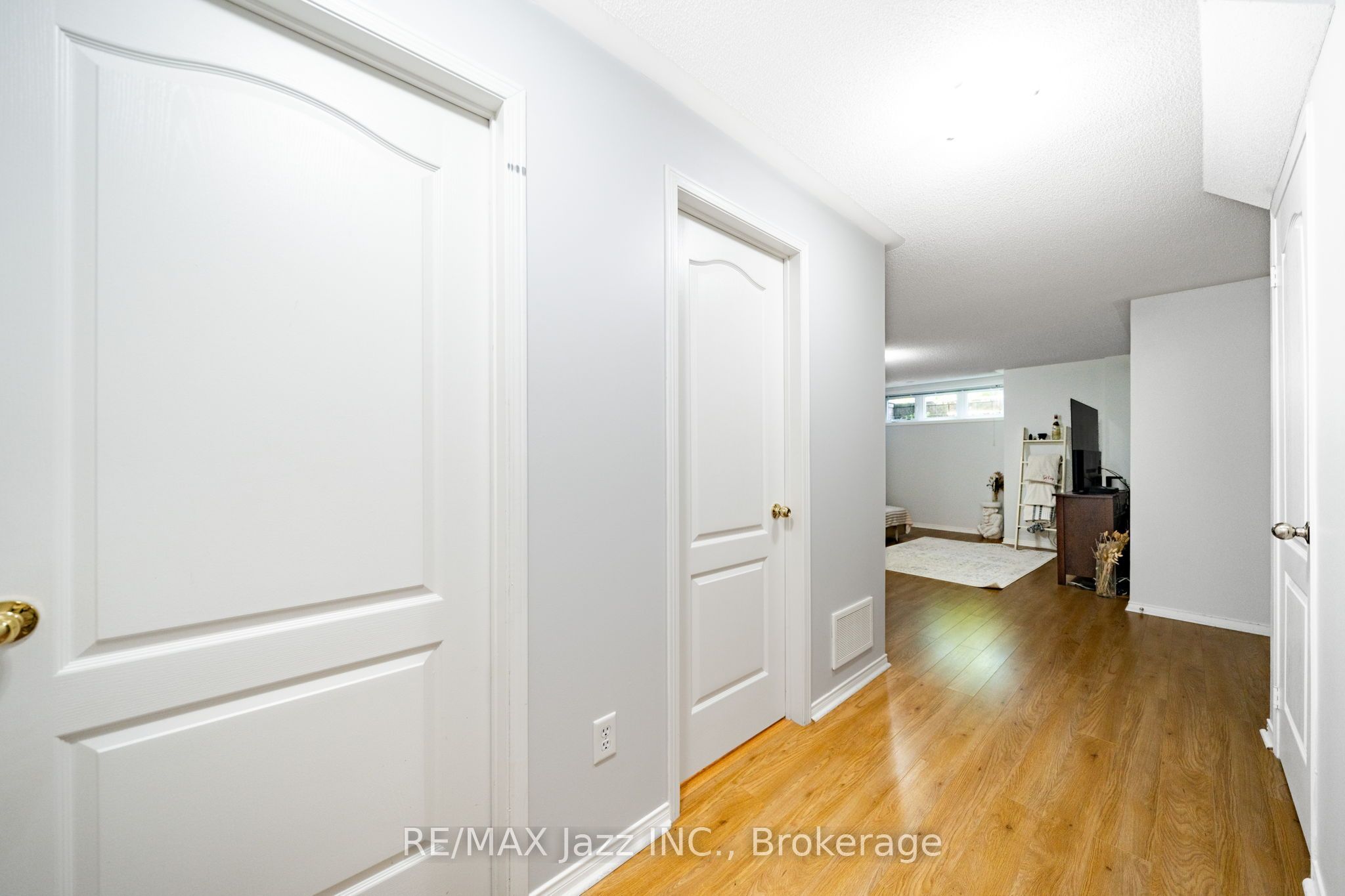 5025 Ninth Line 12 Property Photo 26