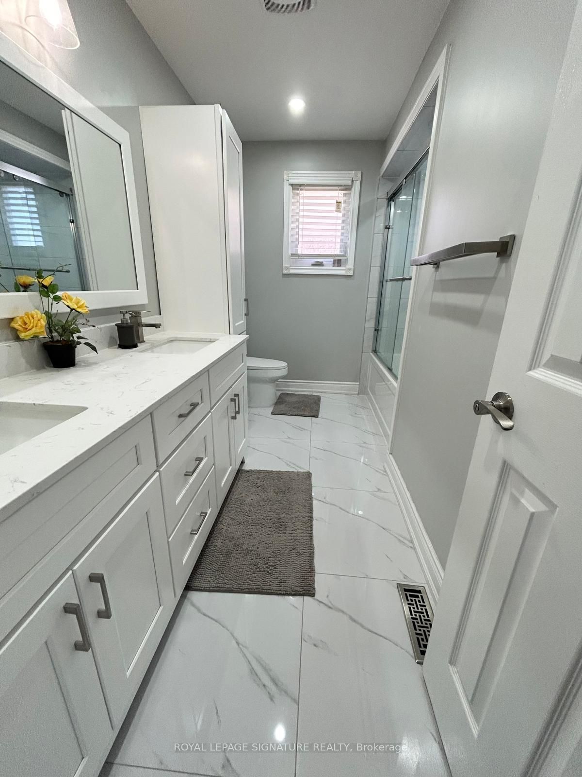 2951 Kingsway Drive Upper Property Photo 21