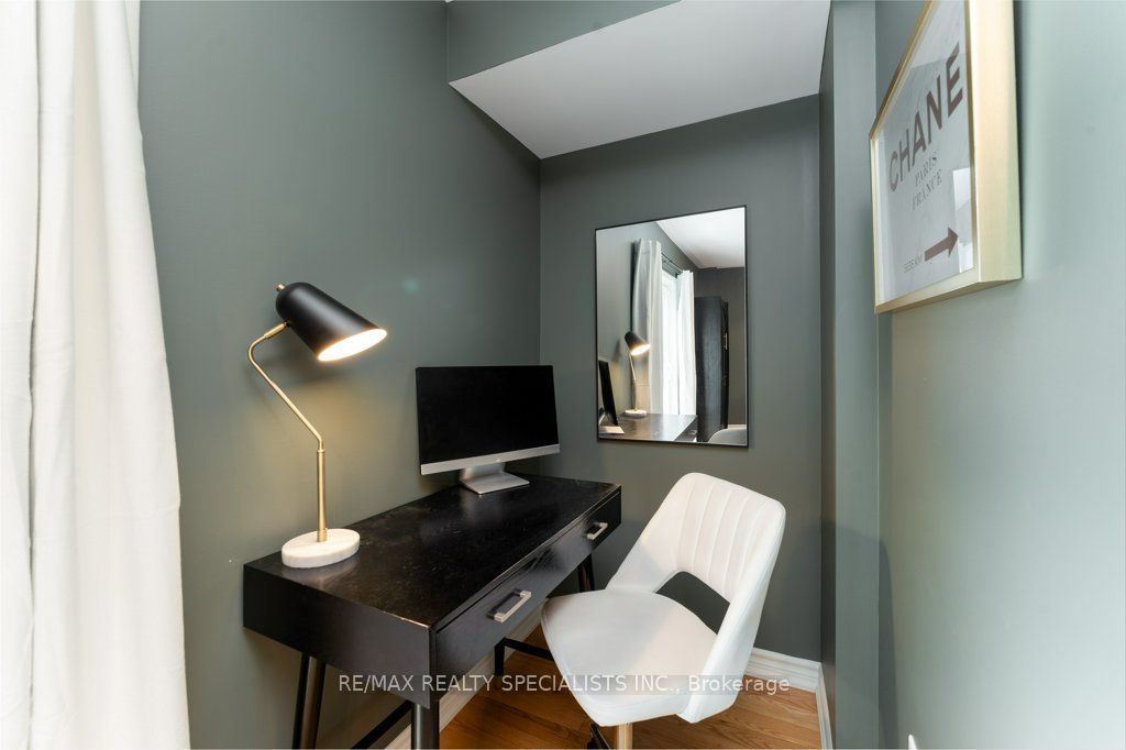 1115 Haig Boulevard 3 Property Photo 9